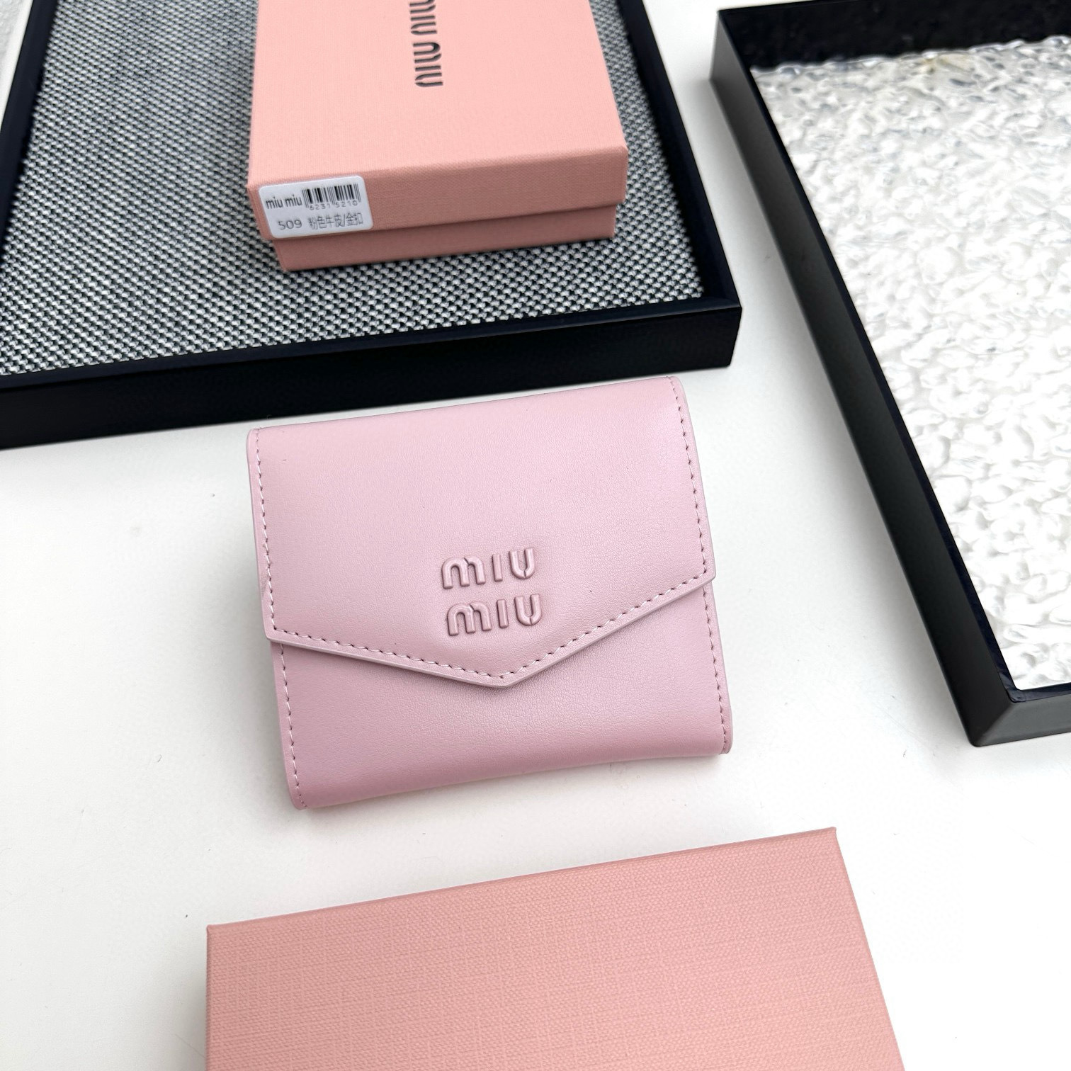Accessories Womens Wallets — e8ce855d angle 1
