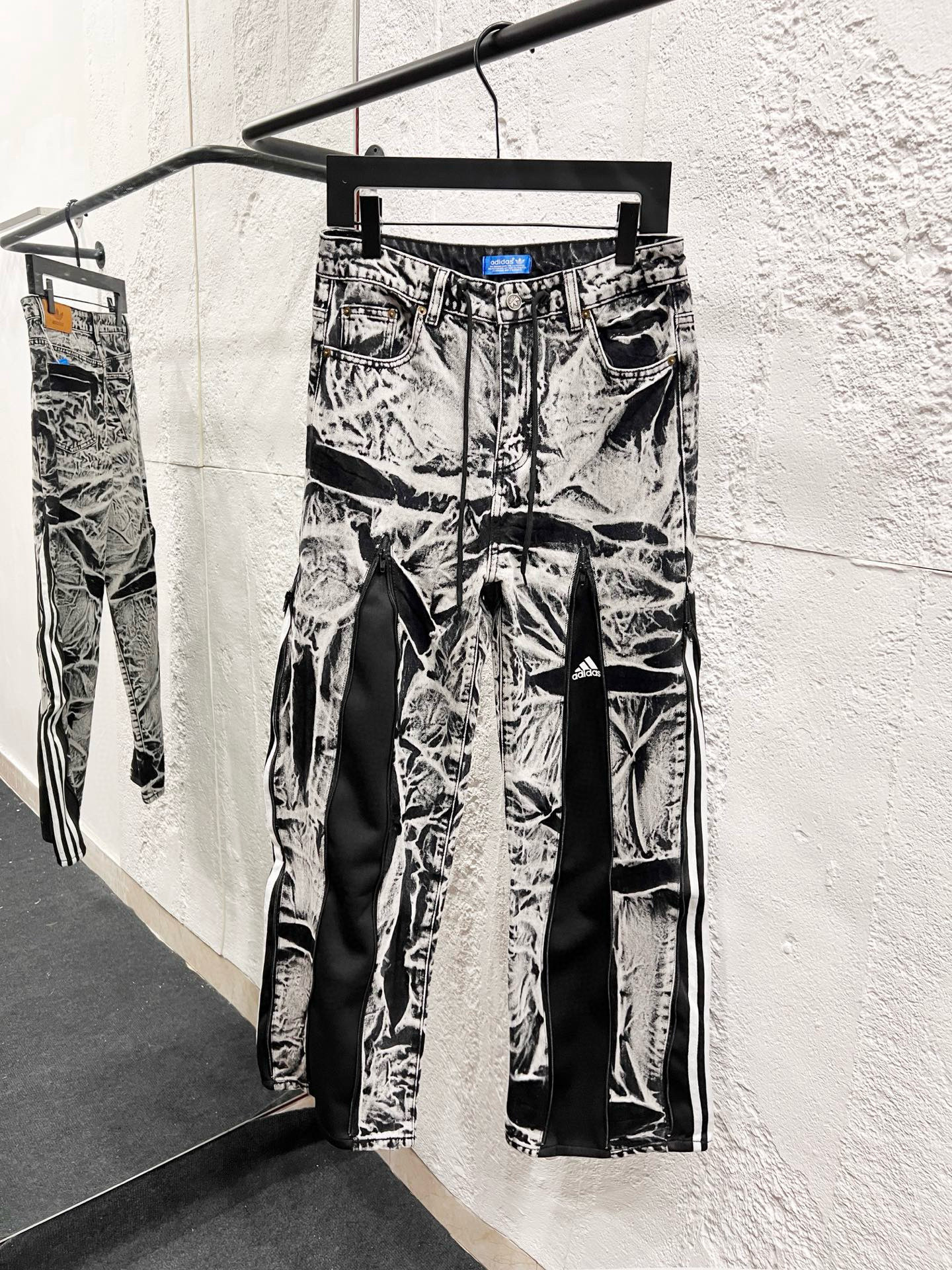 Adidas Pants — 8a2e1e64 angle 1