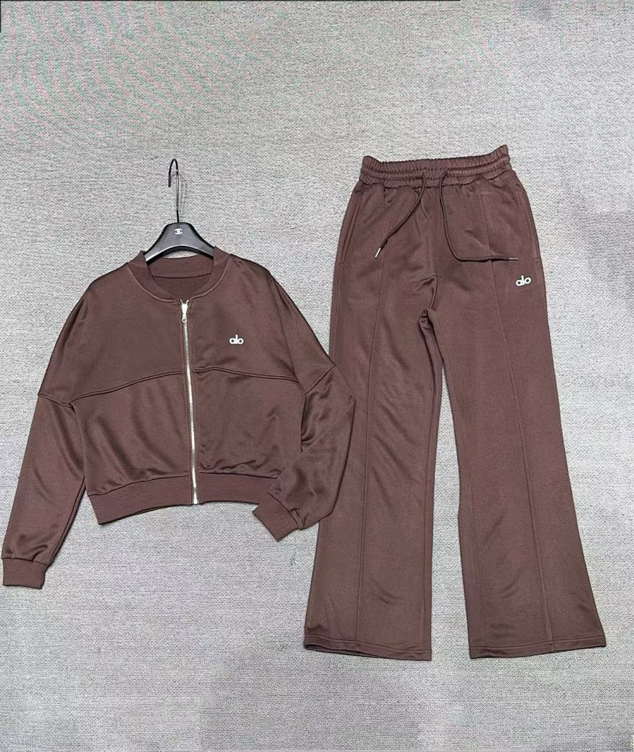 Alo Sweatshirt — 08bec689 angle 1