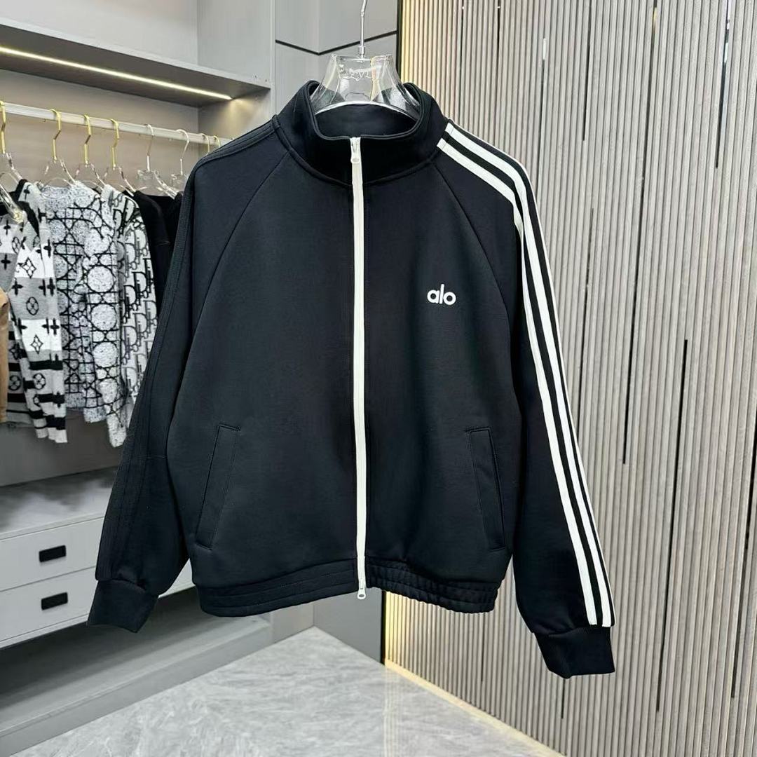 Alo Sweatshirt — 1a2e856c angle 1
