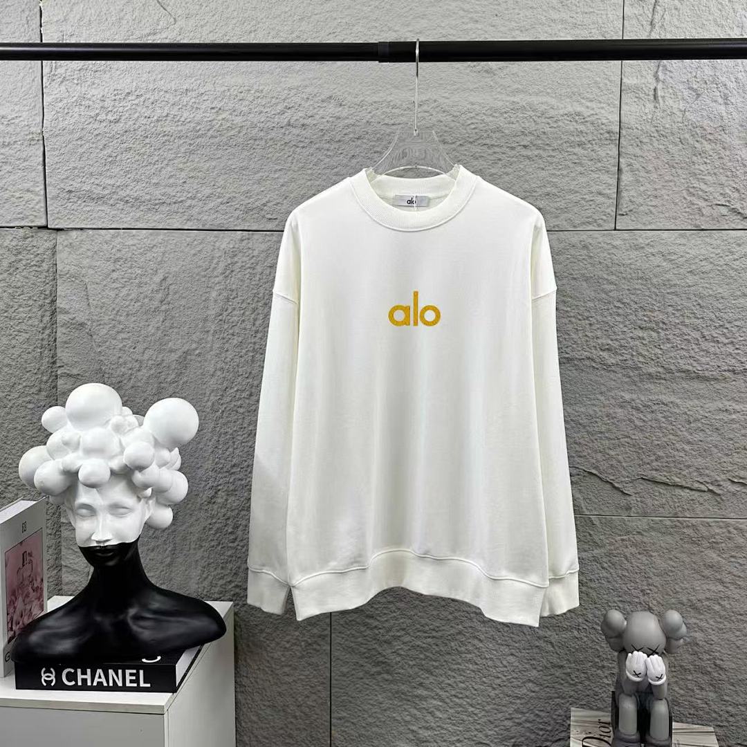 Alo Sweatshirt — 7fc33770 angle 1