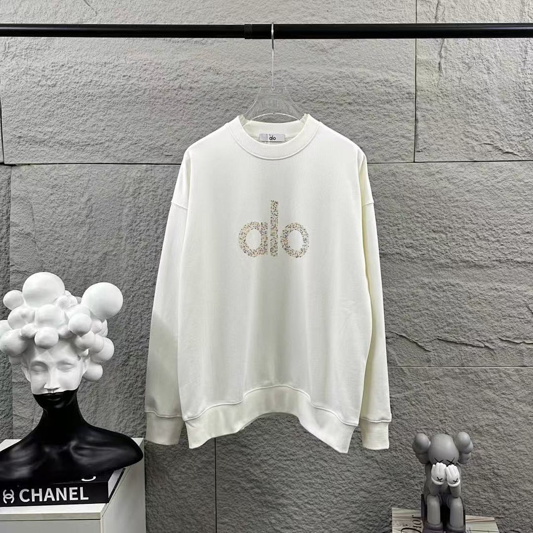 Alo Sweatshirt — 90ab6868 angle 1