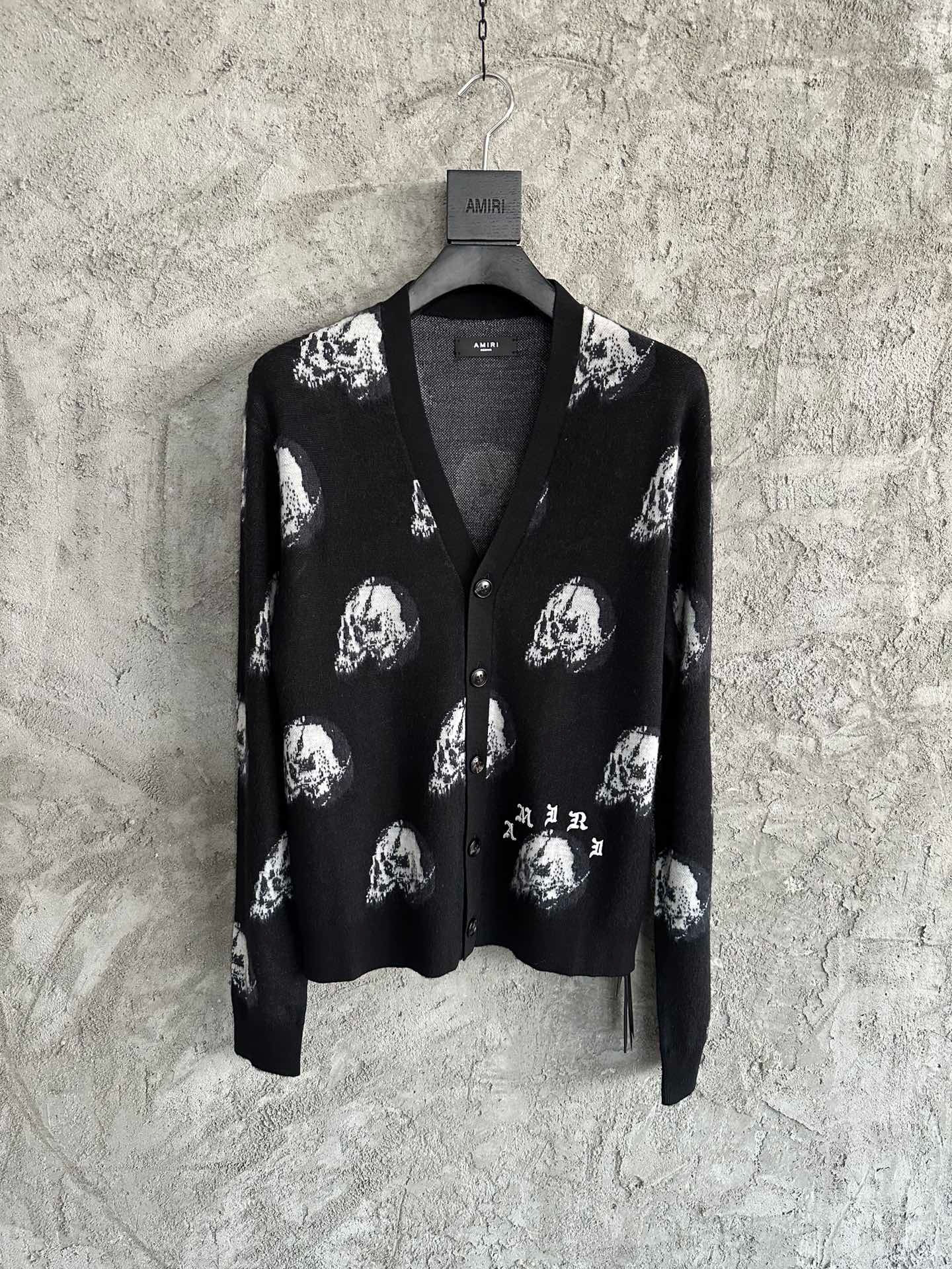 Amiri Hoodie — 32ee7175 angle 1