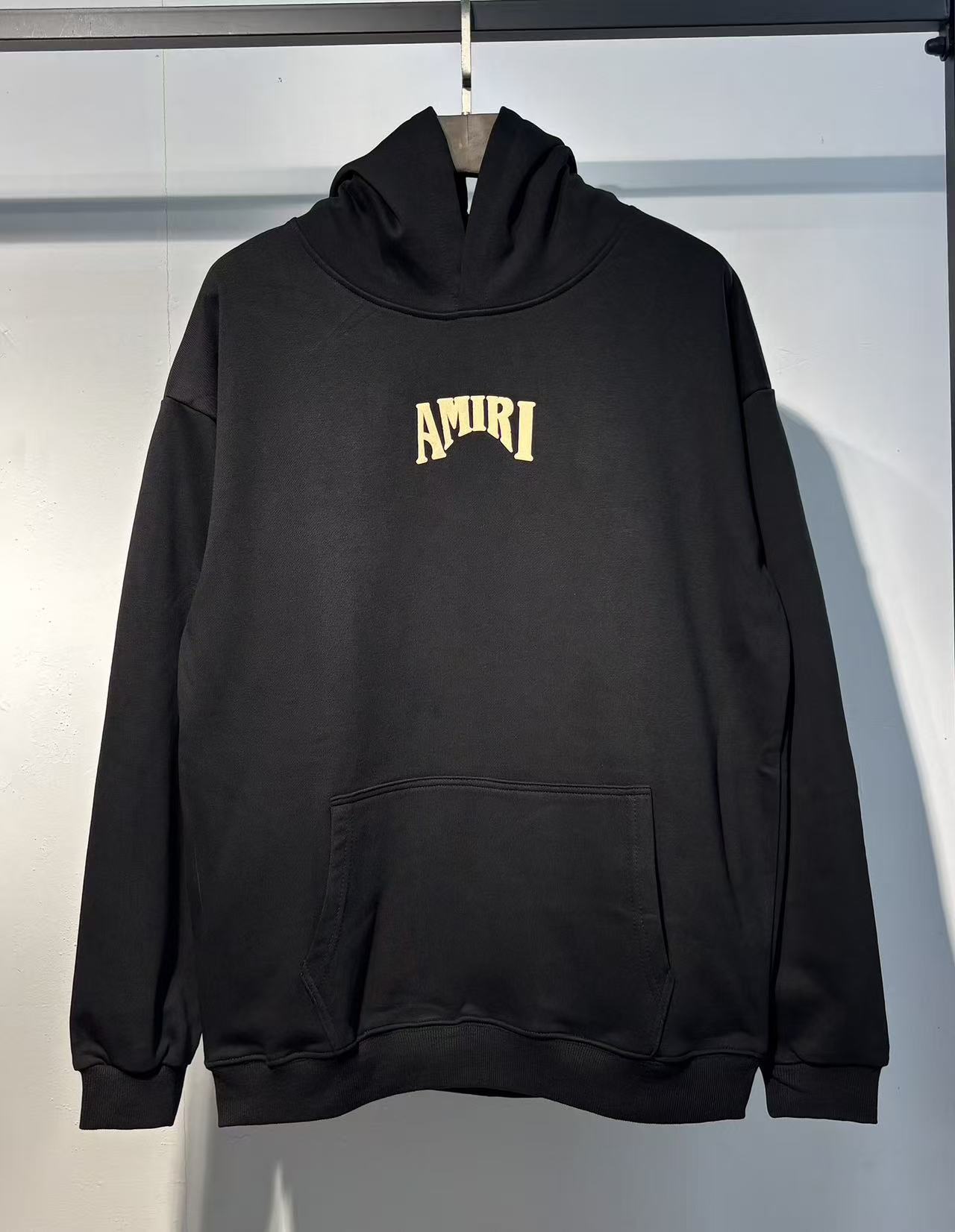 Amiri Hoodie — 812b0ff2 angle 1