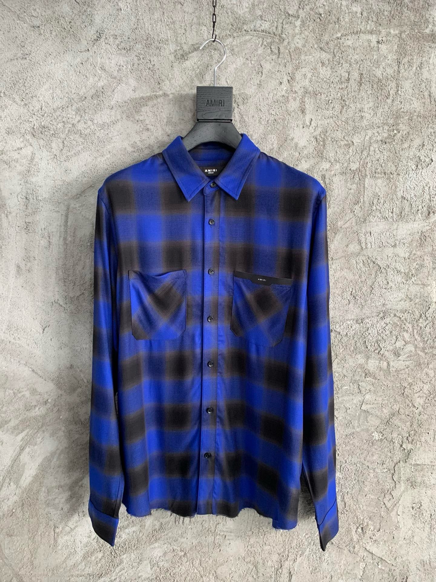 Amiri Hoodie — eb060388 angle 1