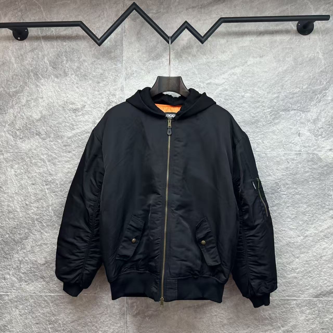 Balenciaga Hoodie — 27bbbc25 angle 1