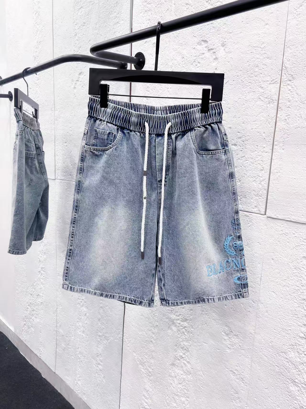 Balenciaga Pants — cfd061c1 angle 1