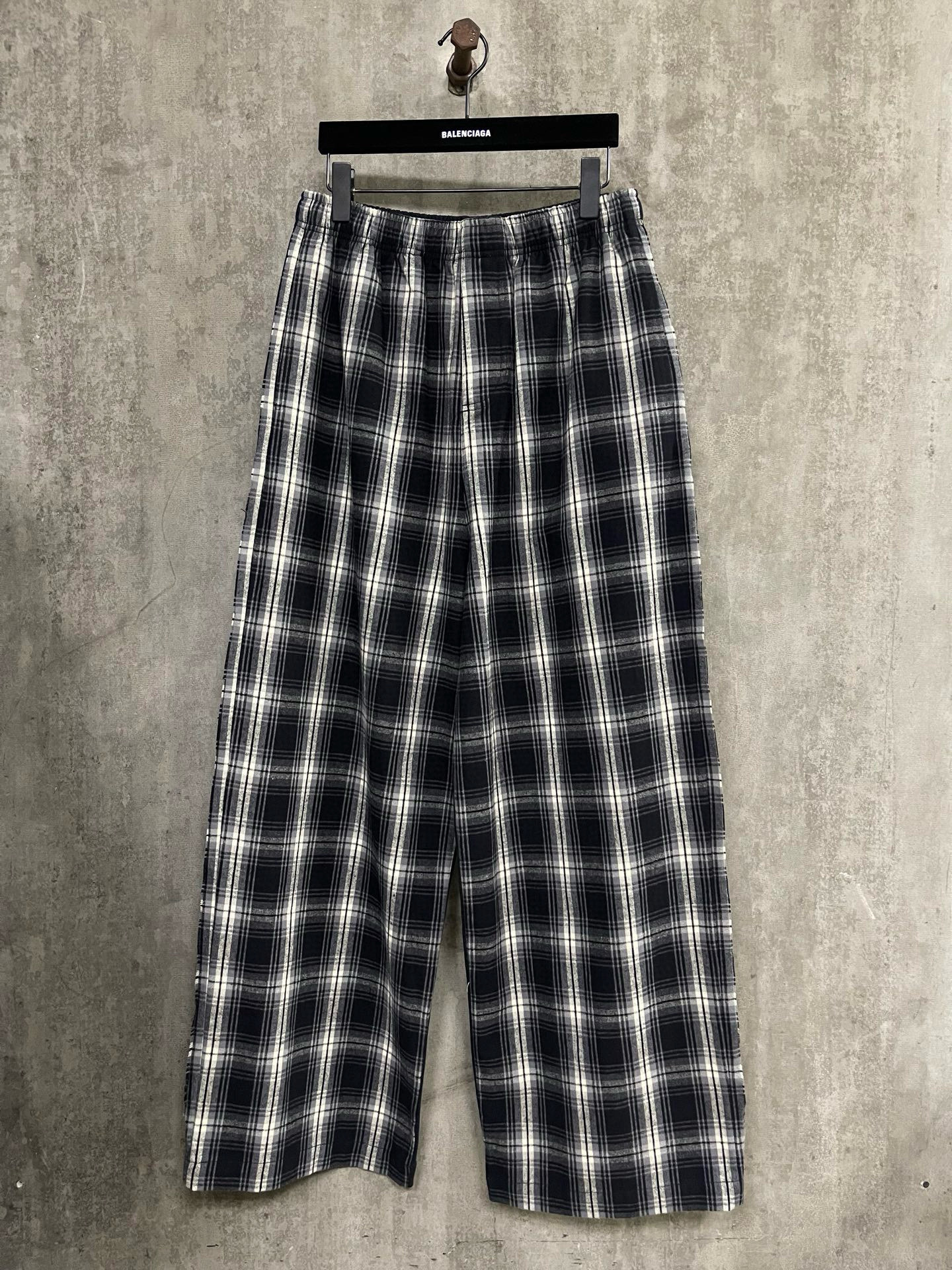Balenciaga Pants — ebbbc4bc angle 1