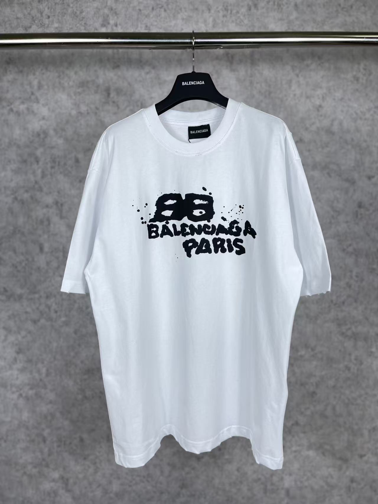 Balenciaga Shirts — 7b6e5308 angle 1