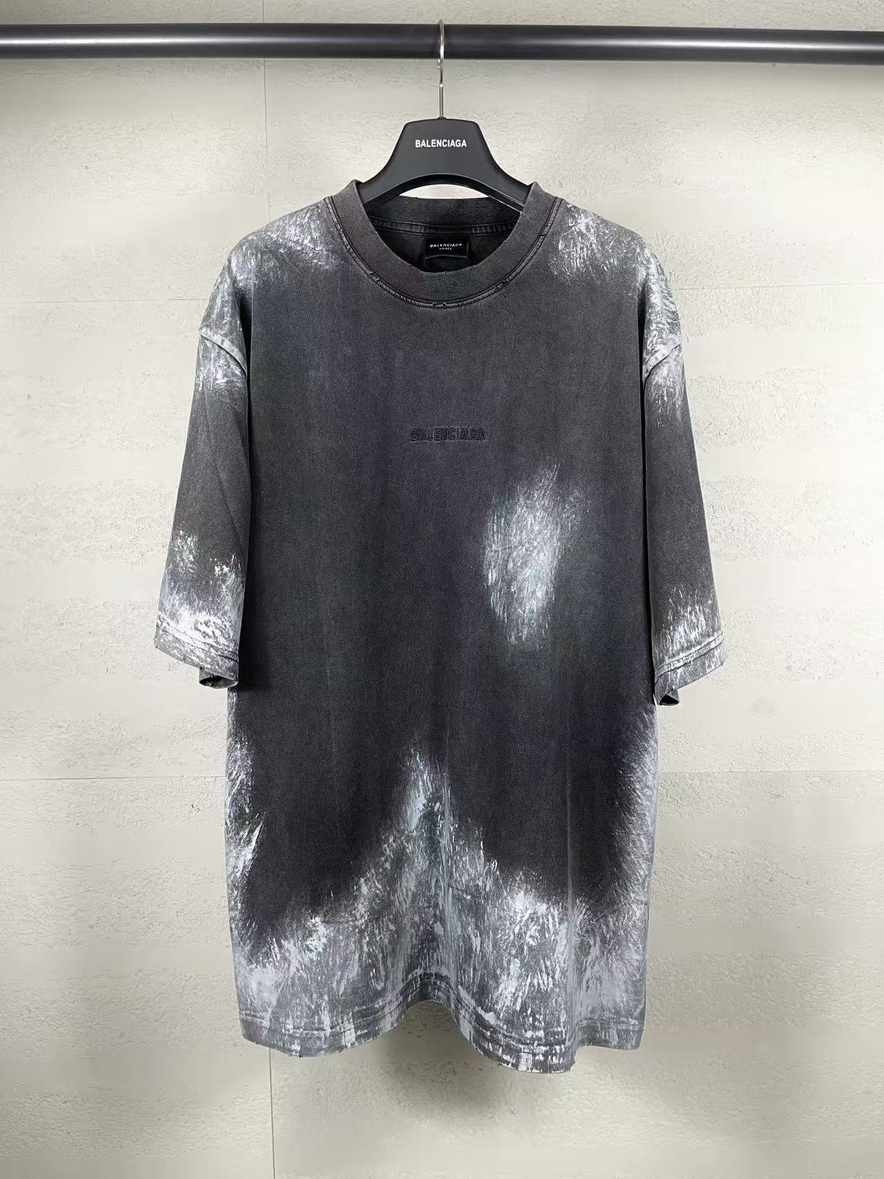Balenciaga Shirts — b923368b angle 1