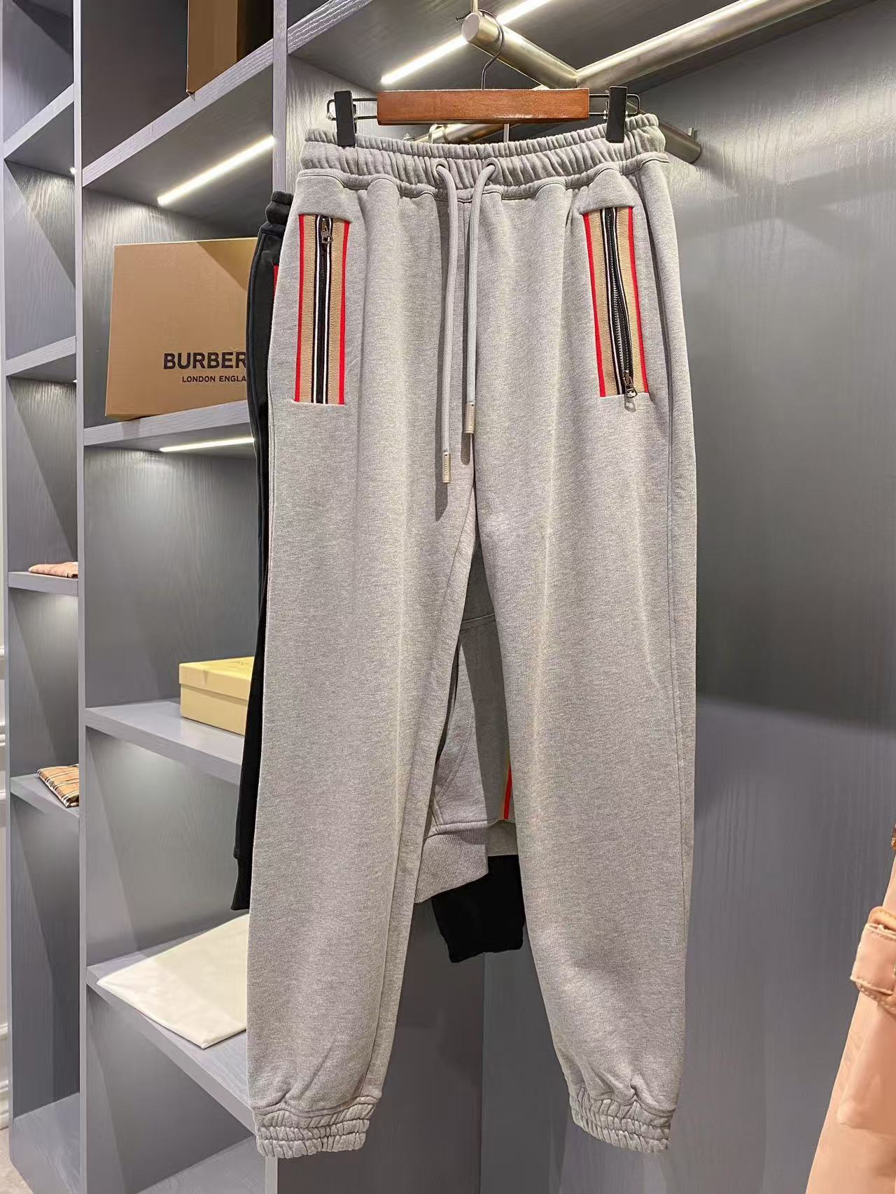 Burberry Hoodie — abcca911 angle 1