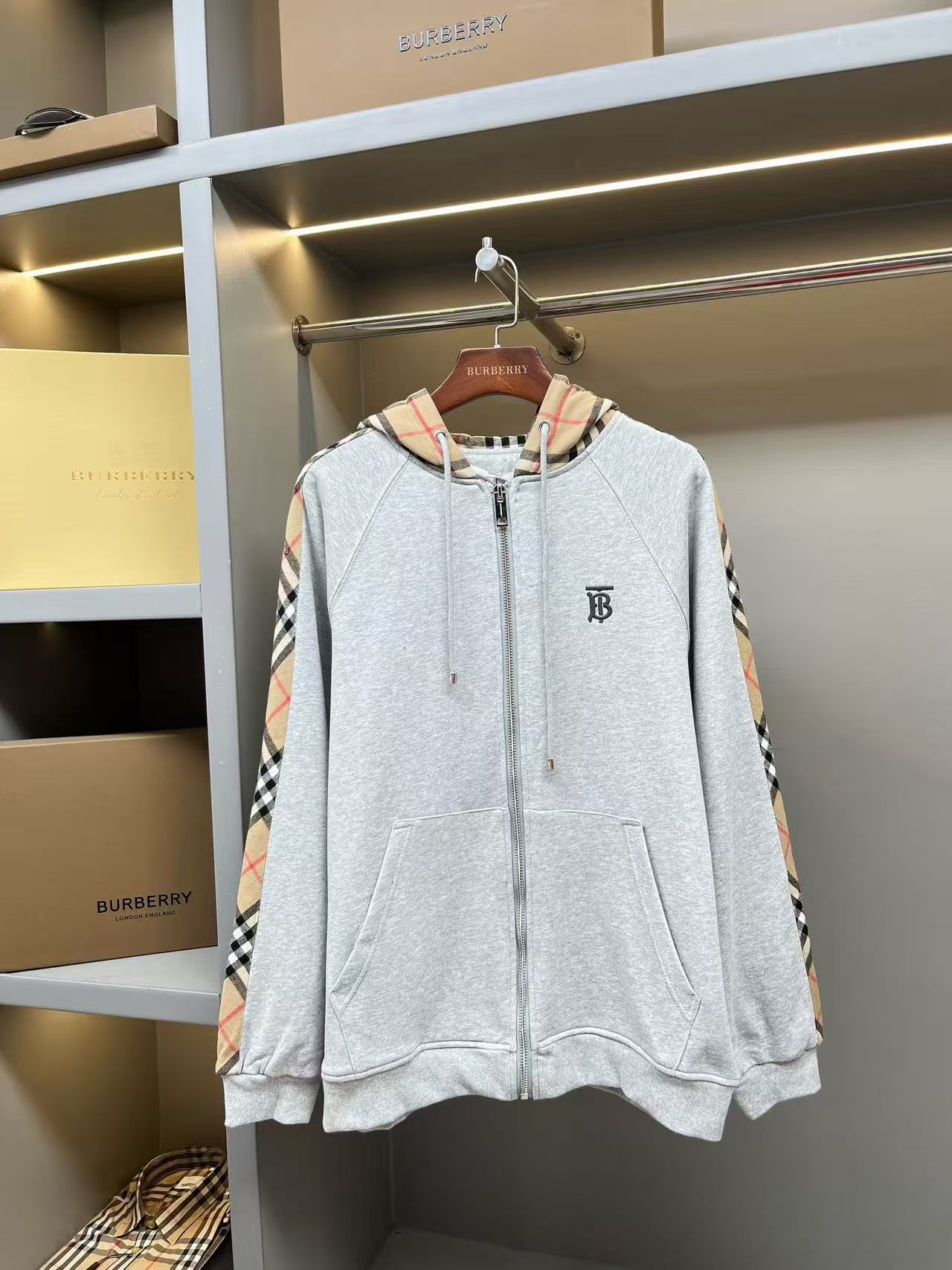 Burberry Hoodie — b52288c1 angle 1