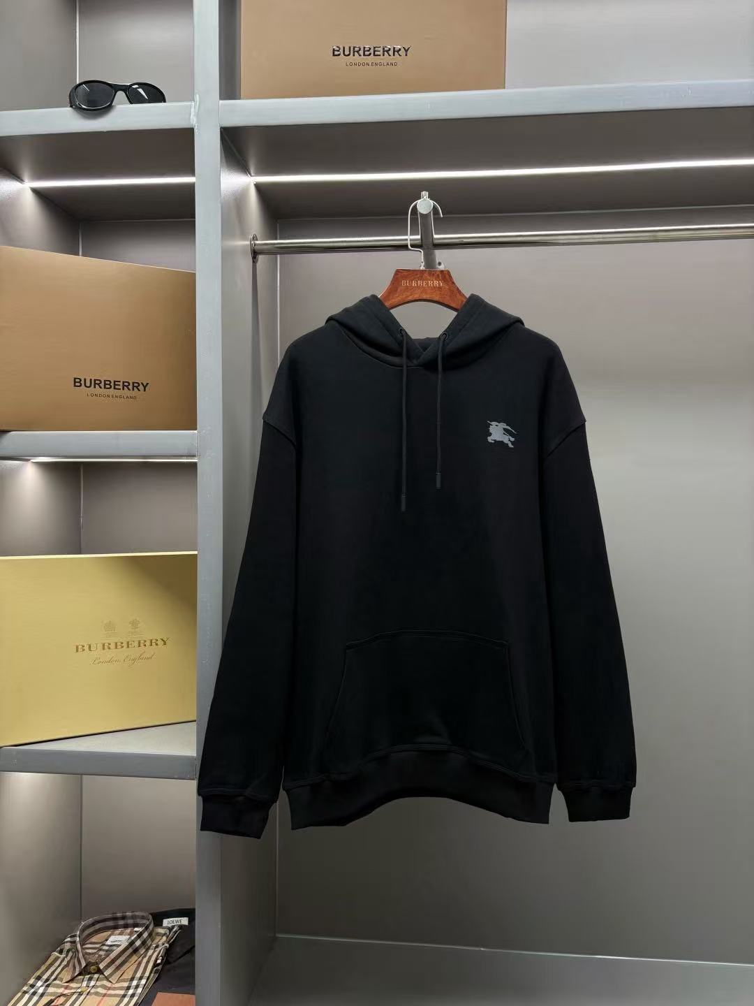 Burberry Hoodie — b58ae3c3 angle 1