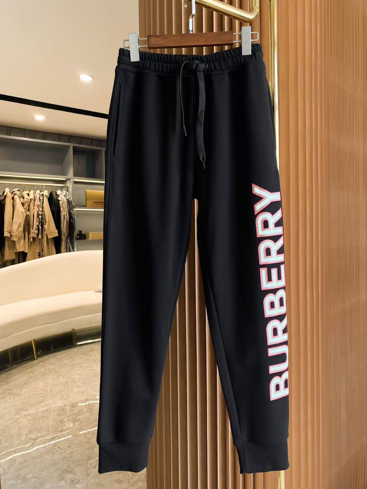 Burberry Hoodie — f1eb79b4 angle 1