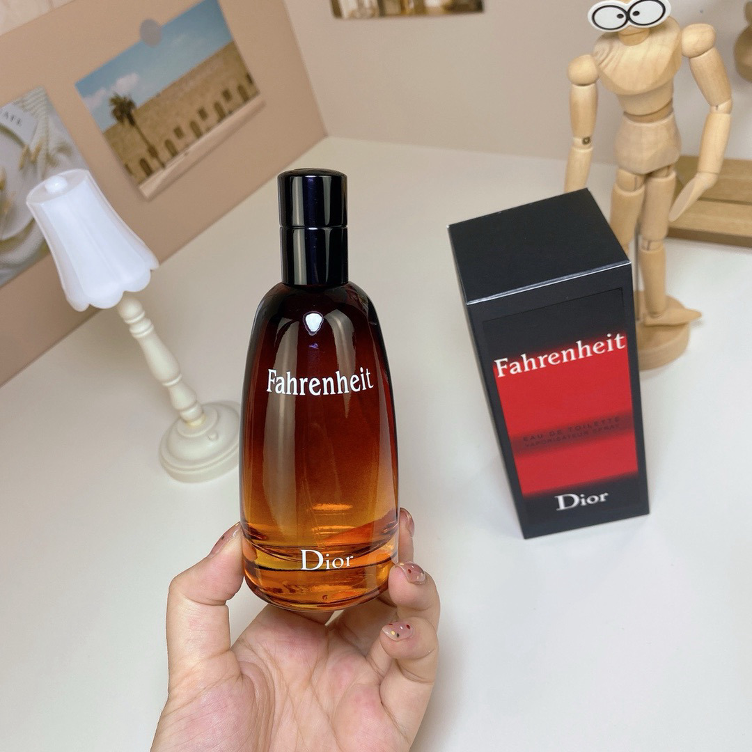 Cologne 5c0ef0c8 angle 1