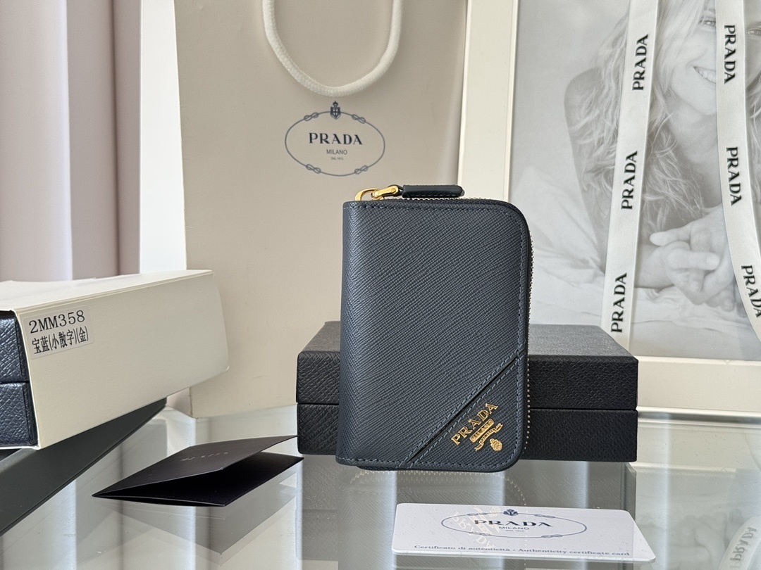 Designer Bags Prada — M358-11 angle 1