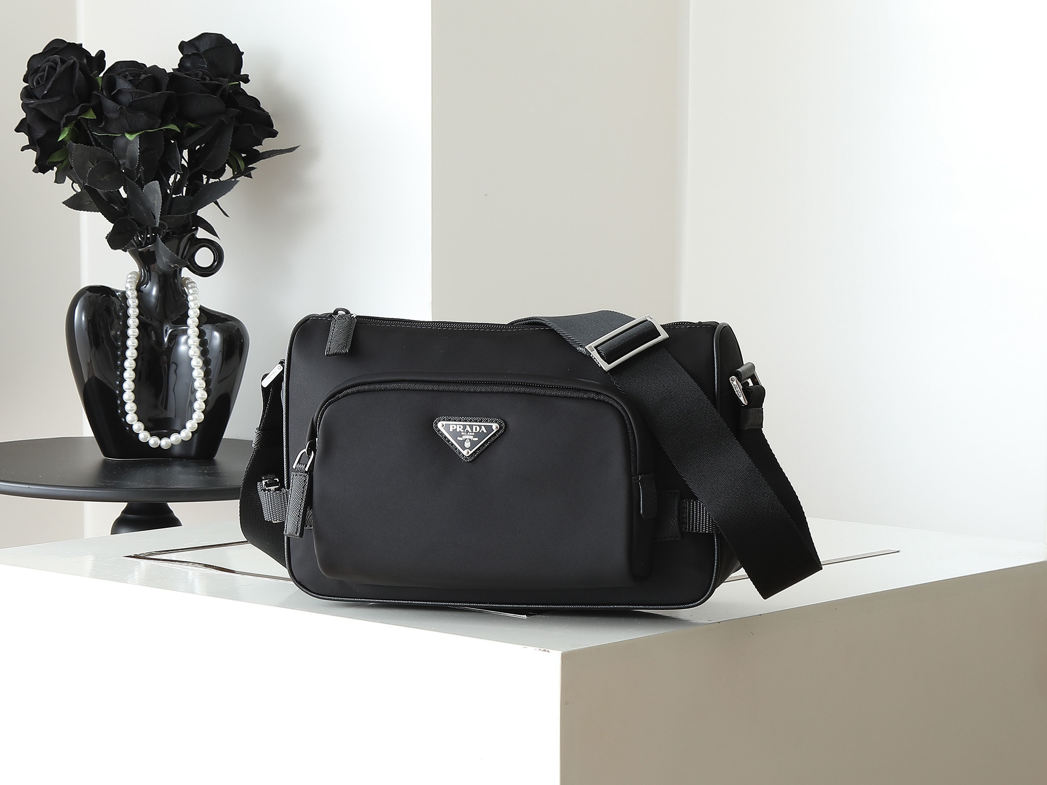 Designer Bags Prada — H192-1 angle 1