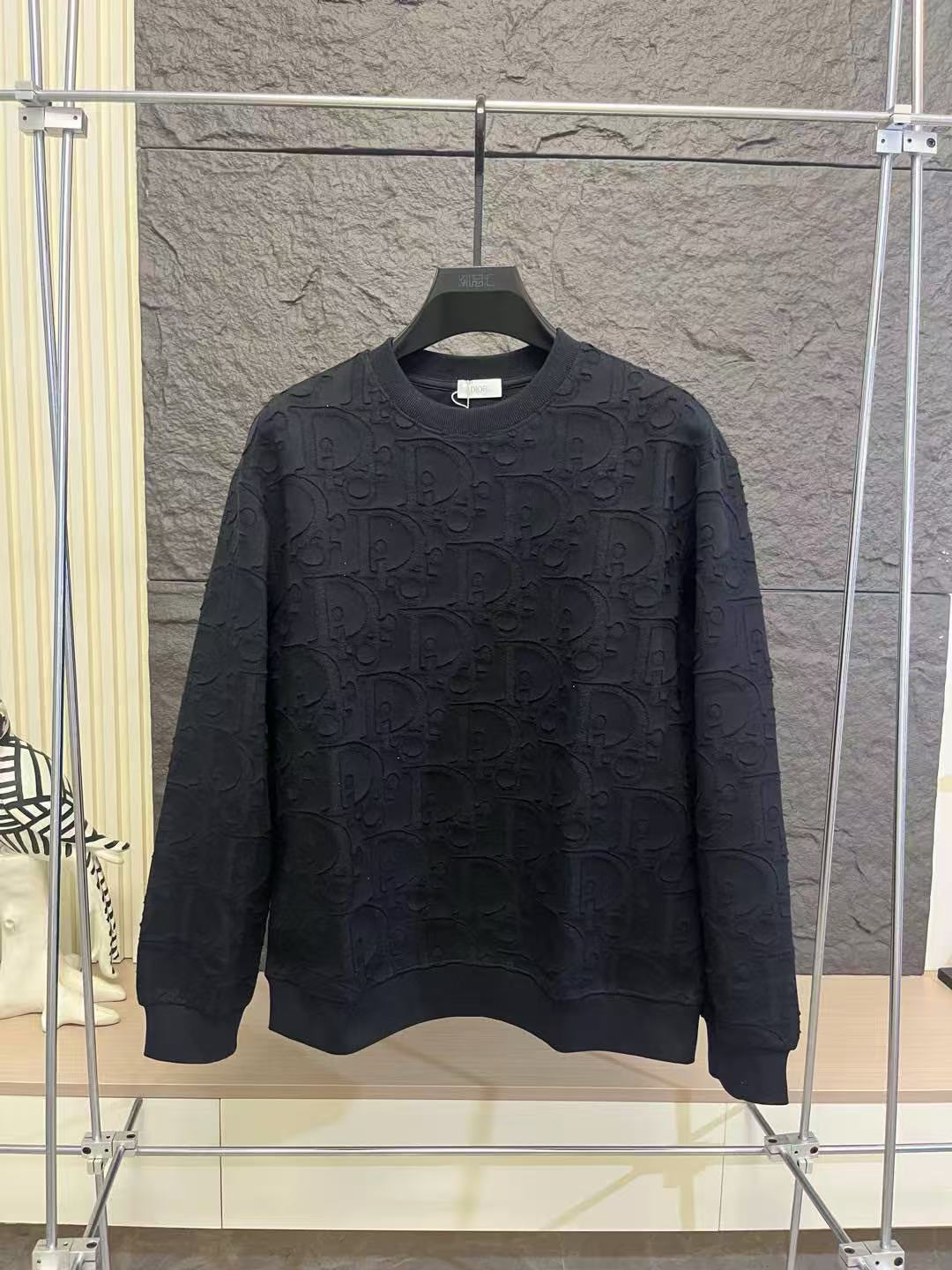 Dior Hoodie — 5f281b79 angle 1