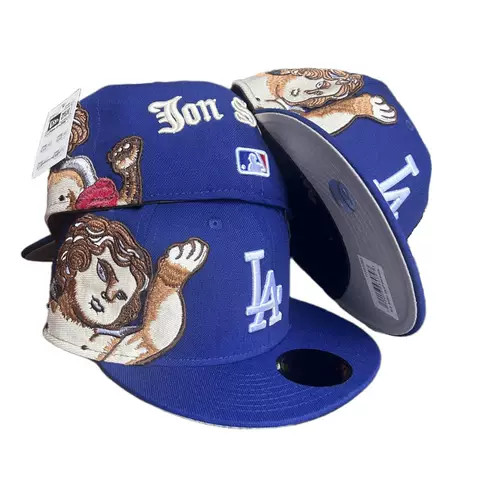 Supreme x NY Yankees Red 59FIFTY Angle 1