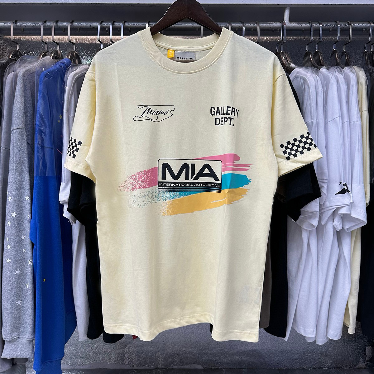 Gallery Dept Shirts — 3bed0982 angle 1