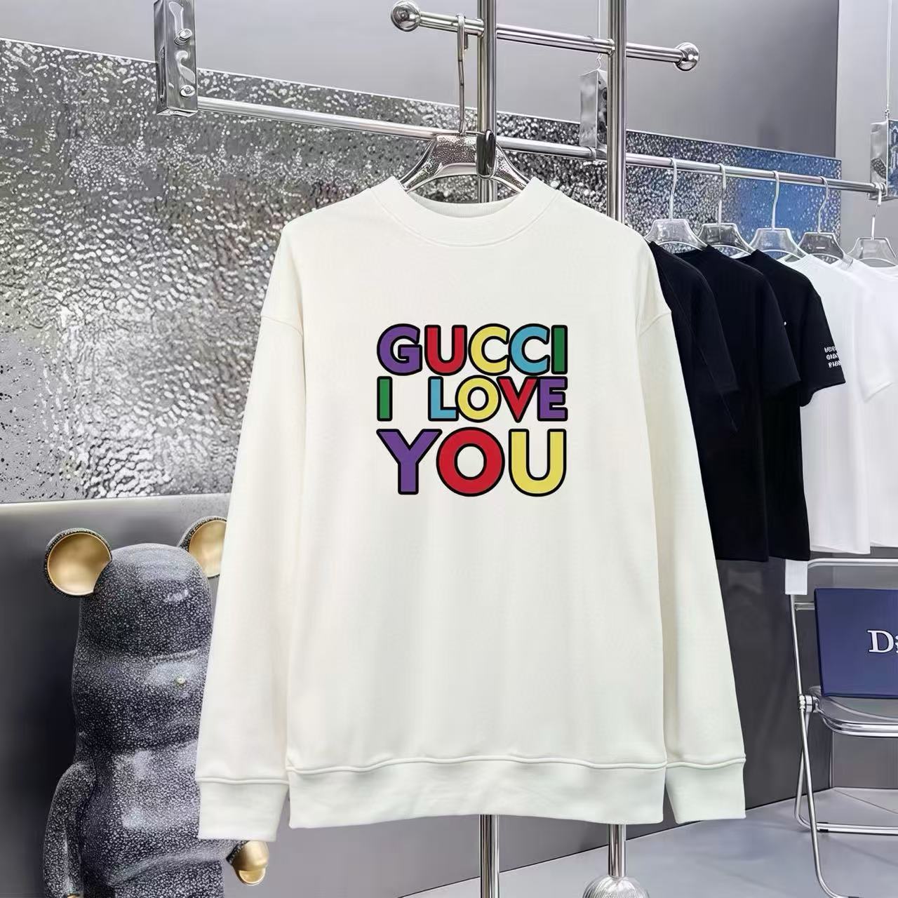 Gucci Hoodie — 6e10b6a5 angle 1