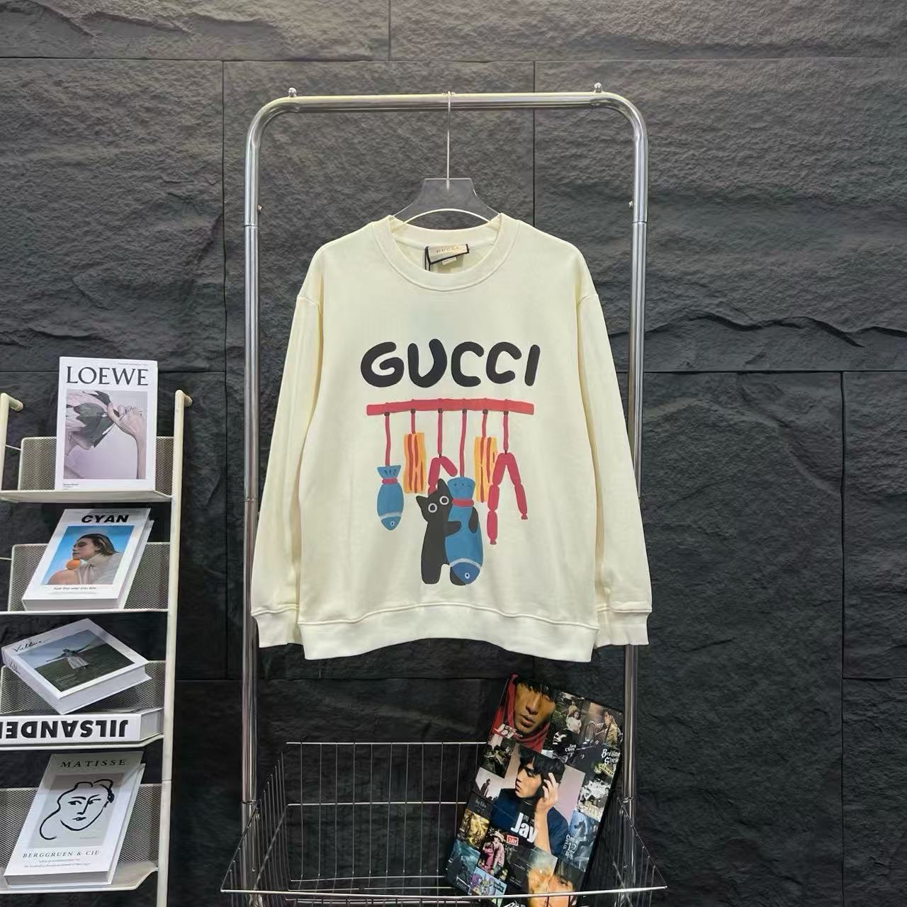 Gucci Hoodie — 707f1946 angle 1