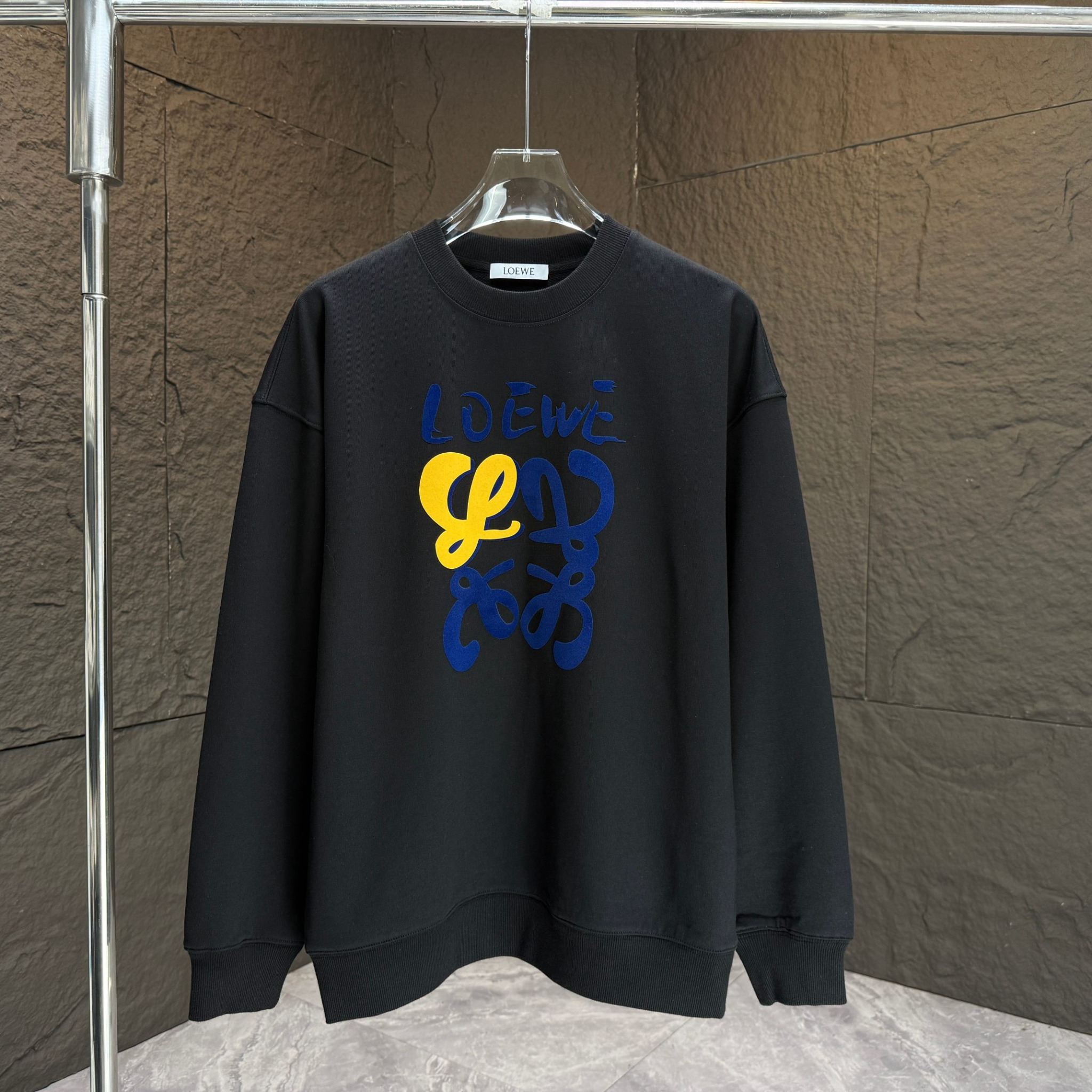Loewe Hoodie — de8d7b44 angle 1