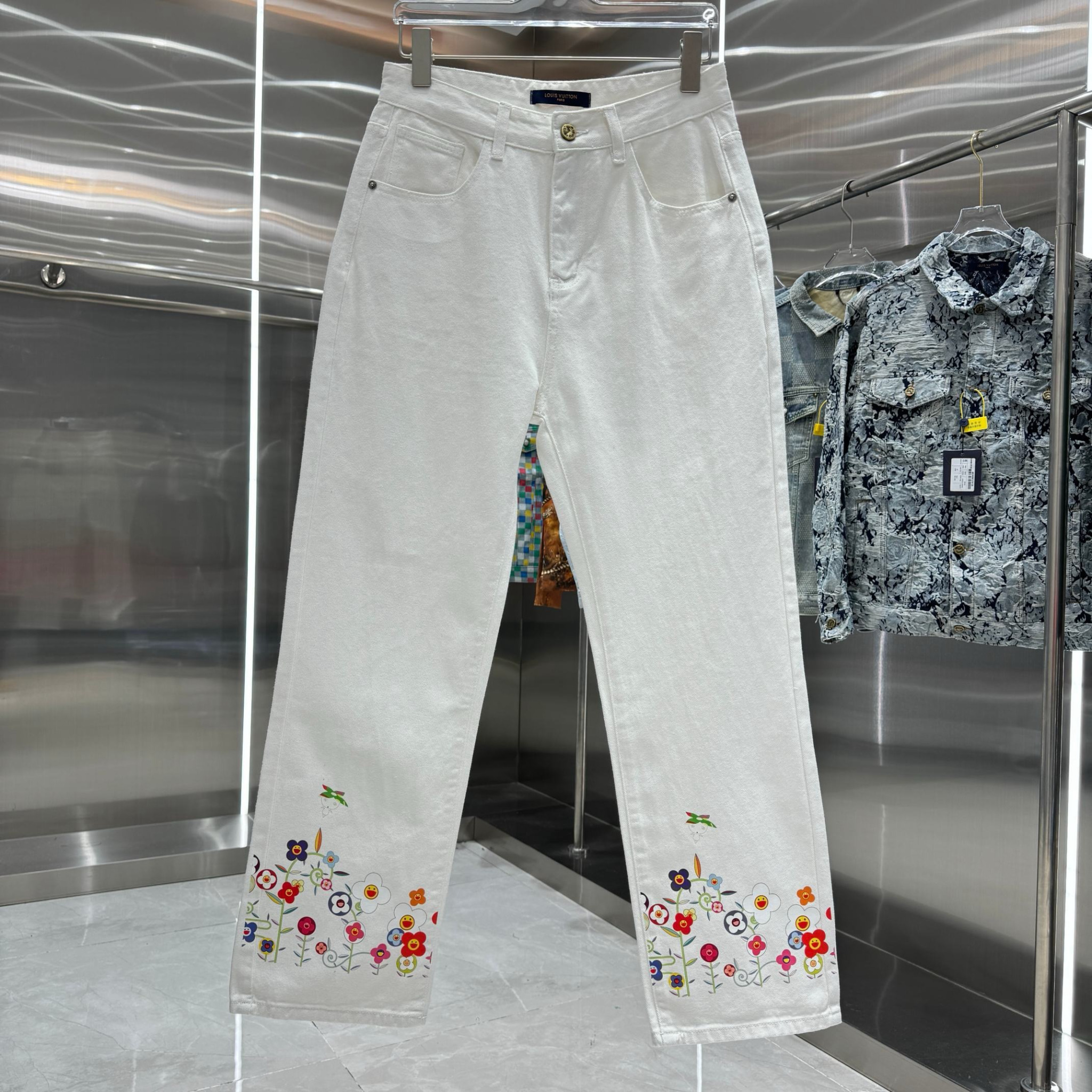 Louis Vuitton Pants — 036ea827 angle 1