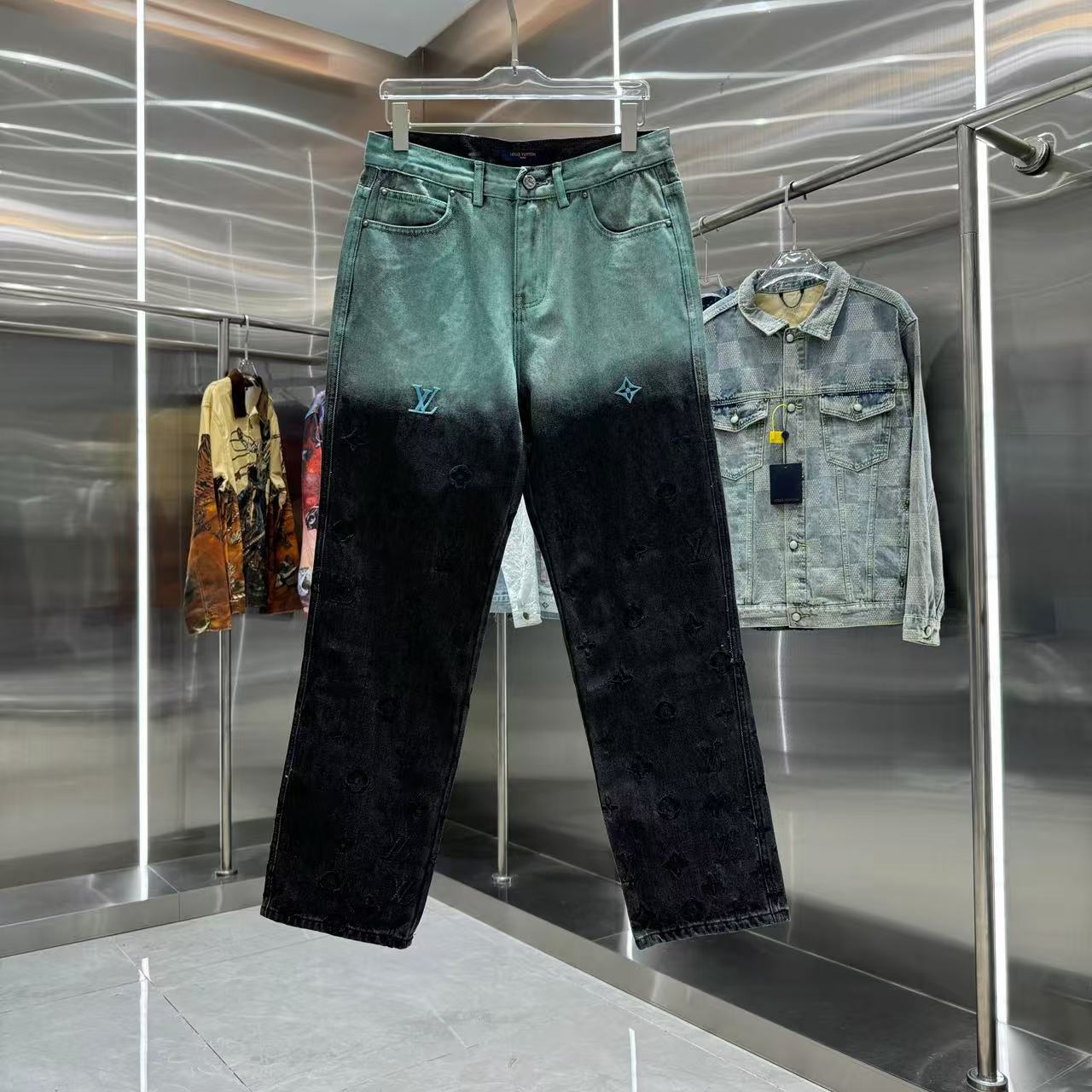 Louis Vuitton Pants — 65376ee5 angle 1