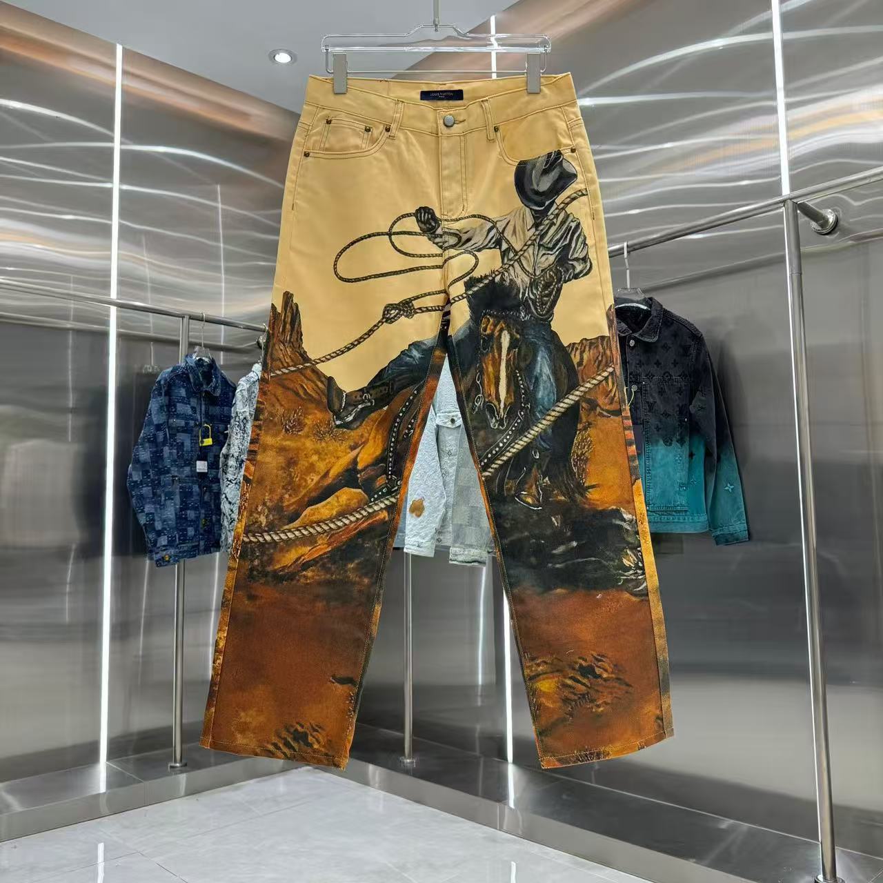 Louis Vuitton Pants — 835137b0 angle 1