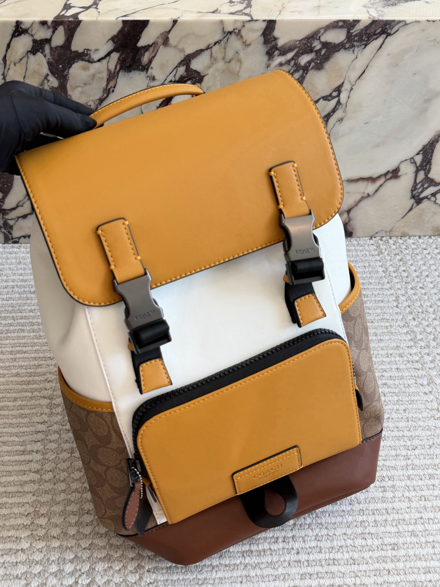 Mens Bags — 093bb60c angle 1