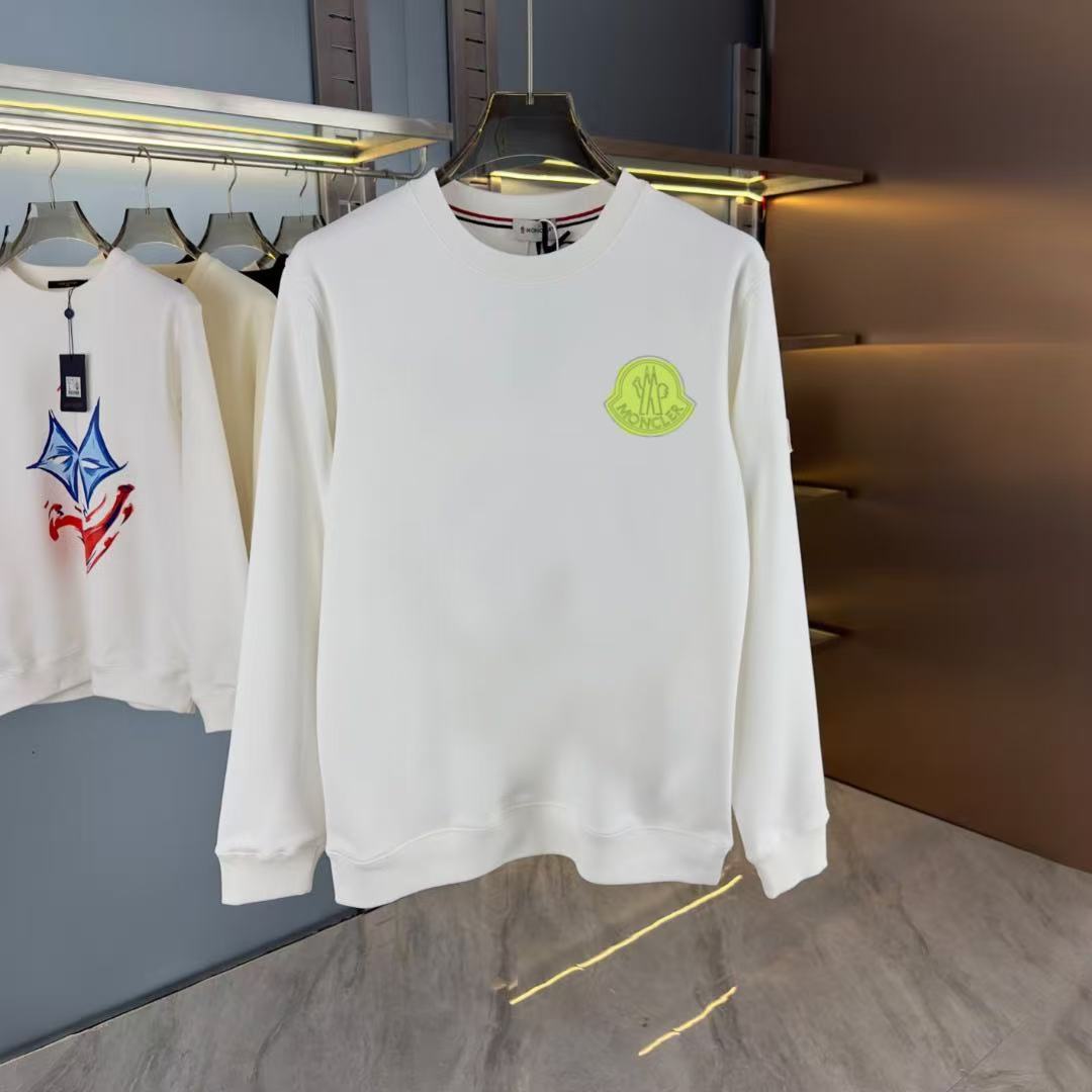 Moncler All — 432ac7a2 angle 1