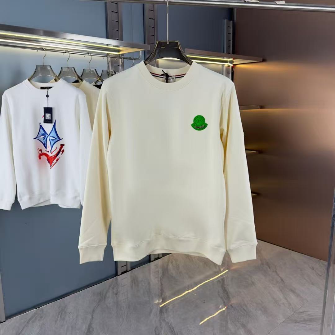 Moncler All — 6fd1ccea angle 1