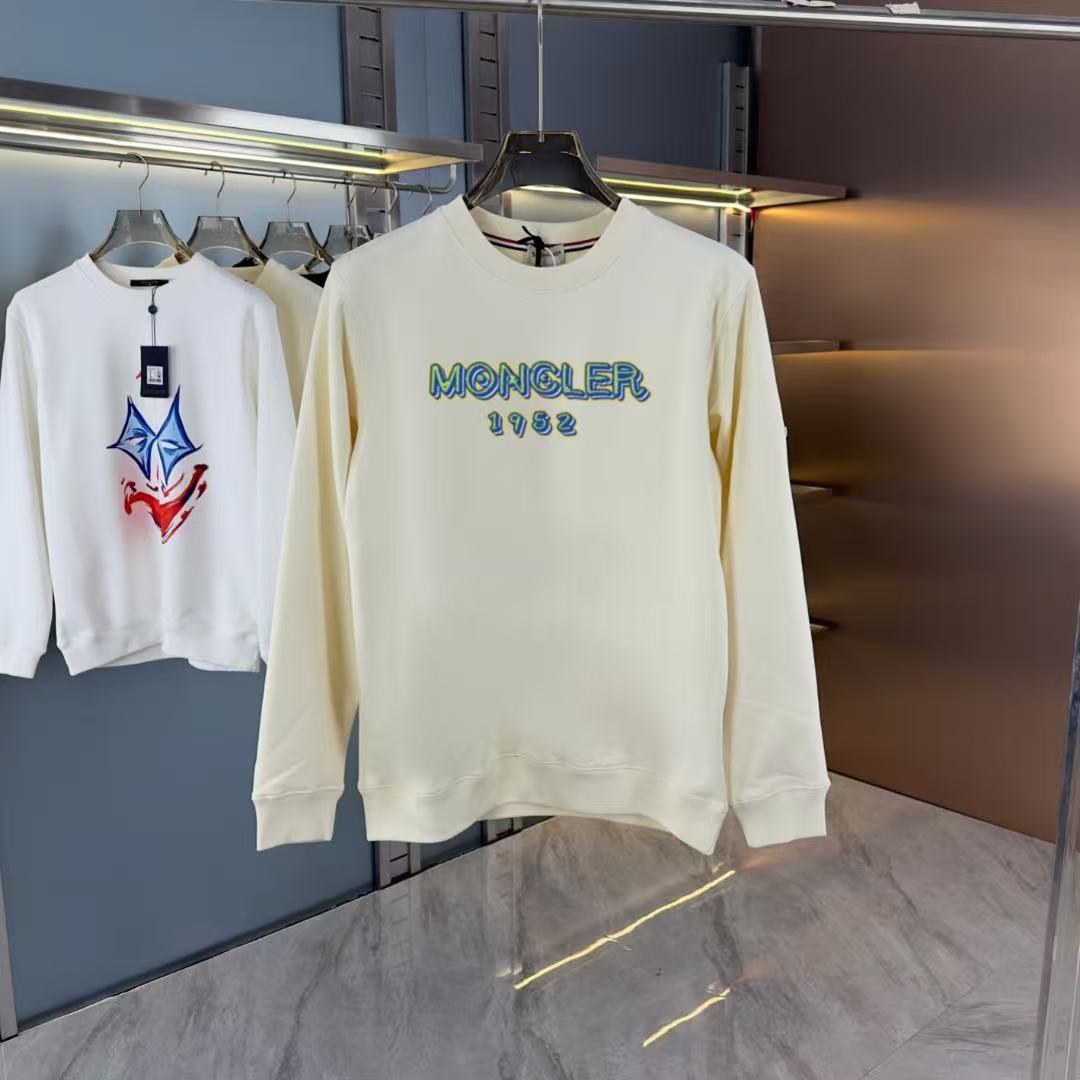 Moncler All — e013fce3 angle 1