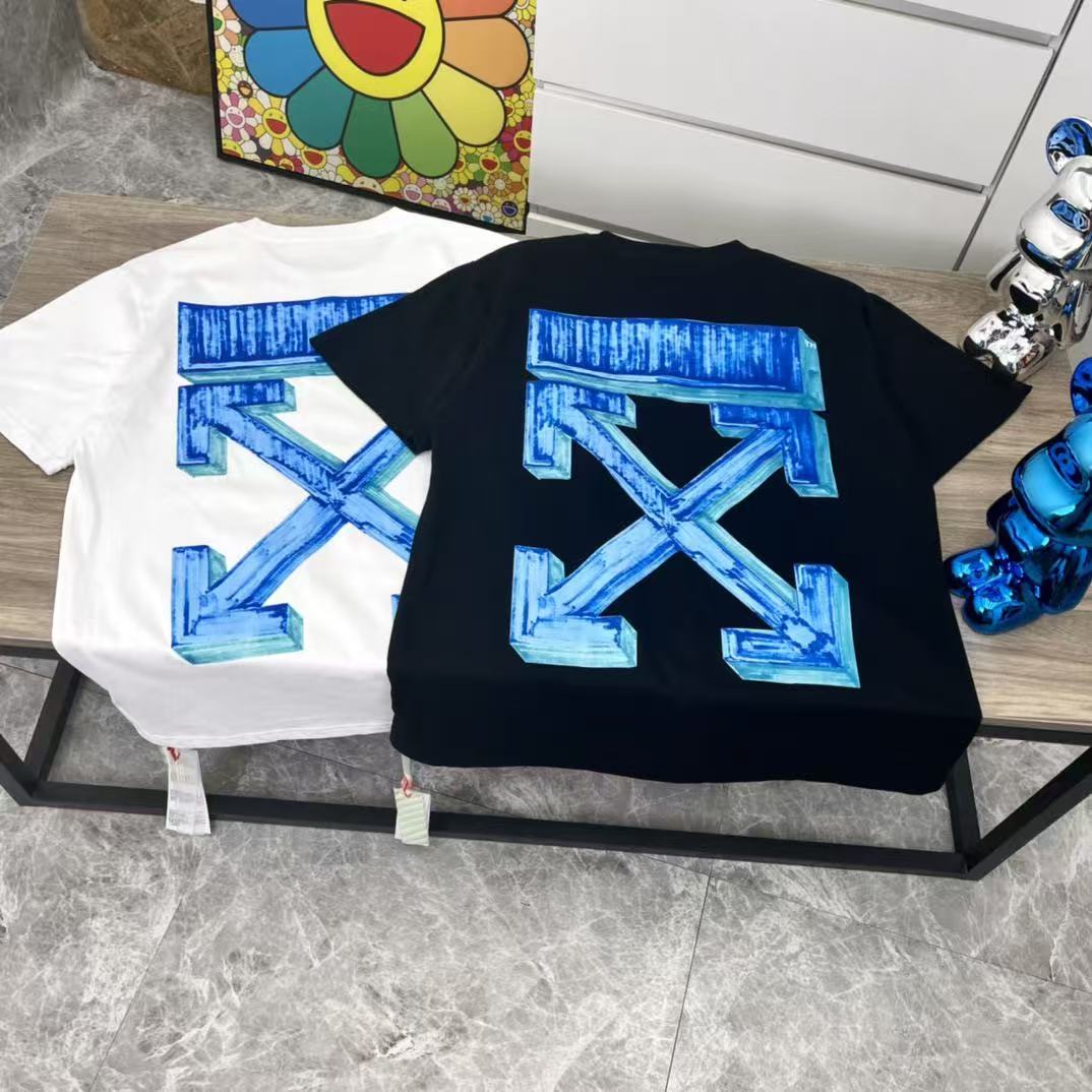 Off-white T-Shirt — e88f309d angle 1