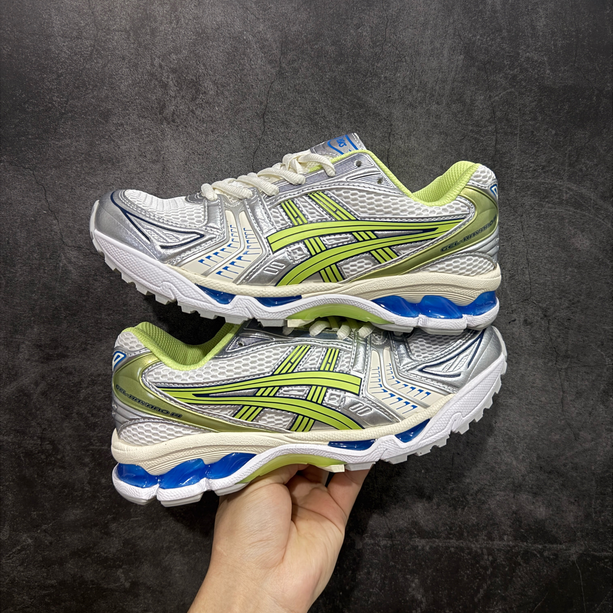 Shoe Ascics — a174a493 angle 1