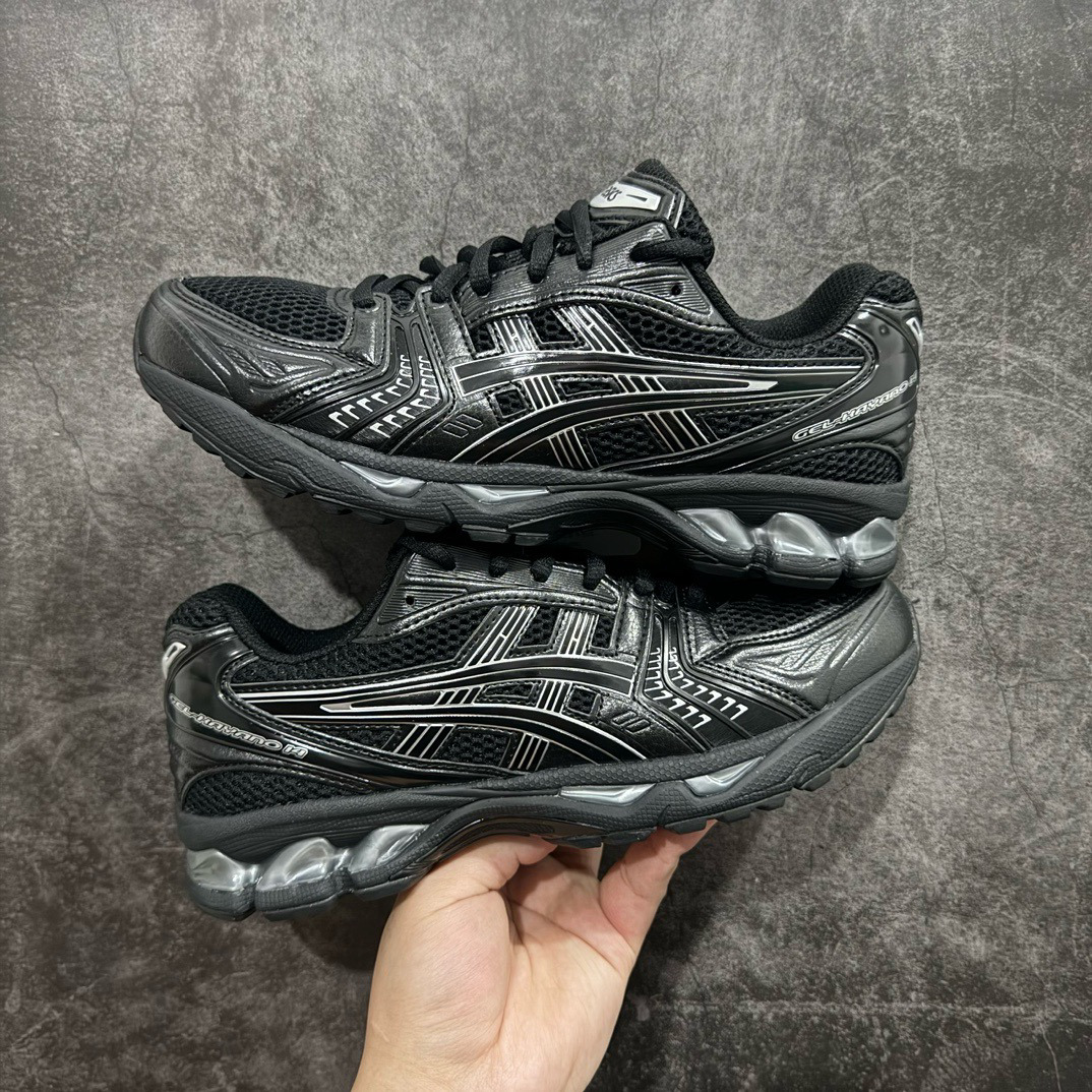 Shoe Ascics — acce2597 angle 1