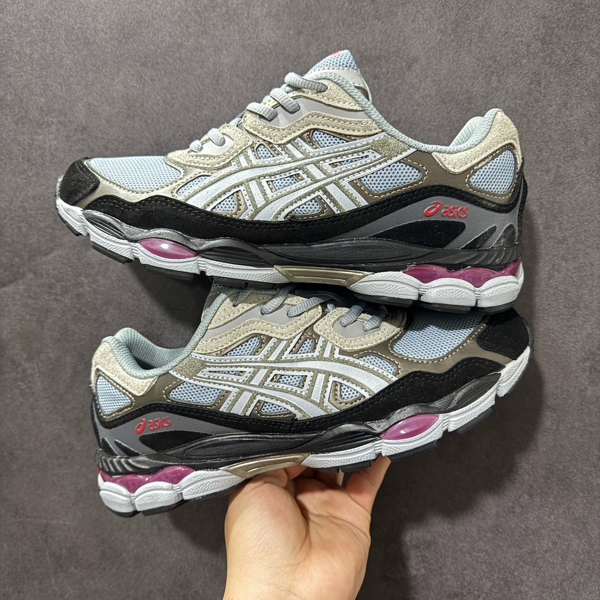 Shoe Ascics — c9d7249b angle 1