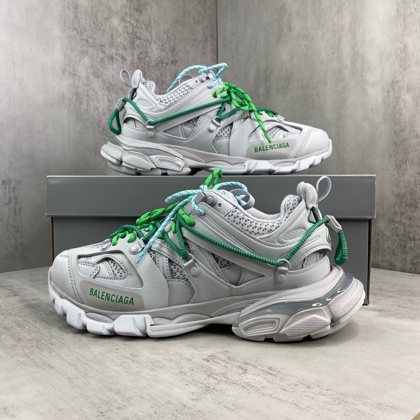 Shoe Balenciaga shoe — edcb6326 angle 1