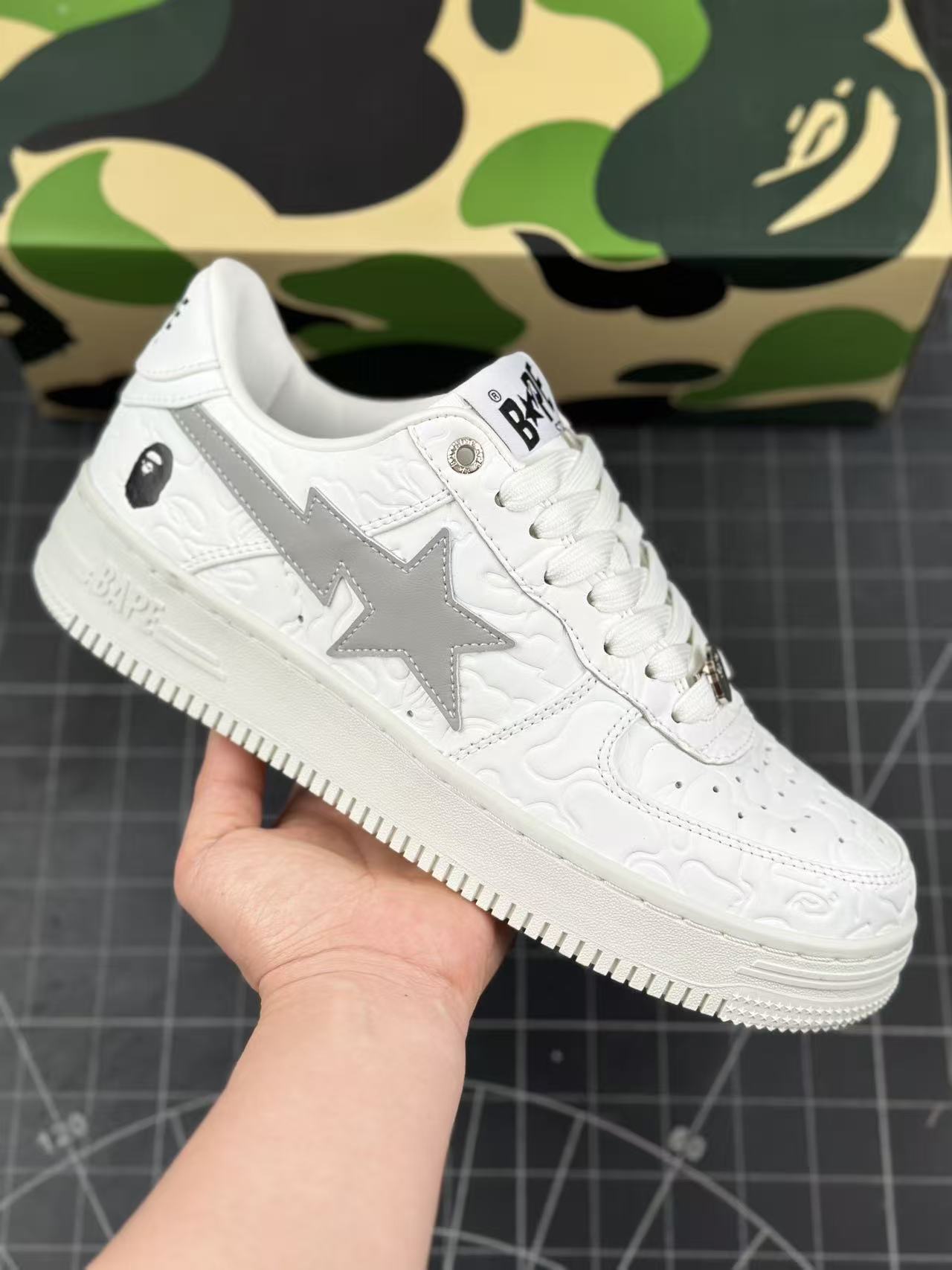 Shoe BAPE — 42be1107 angle 1