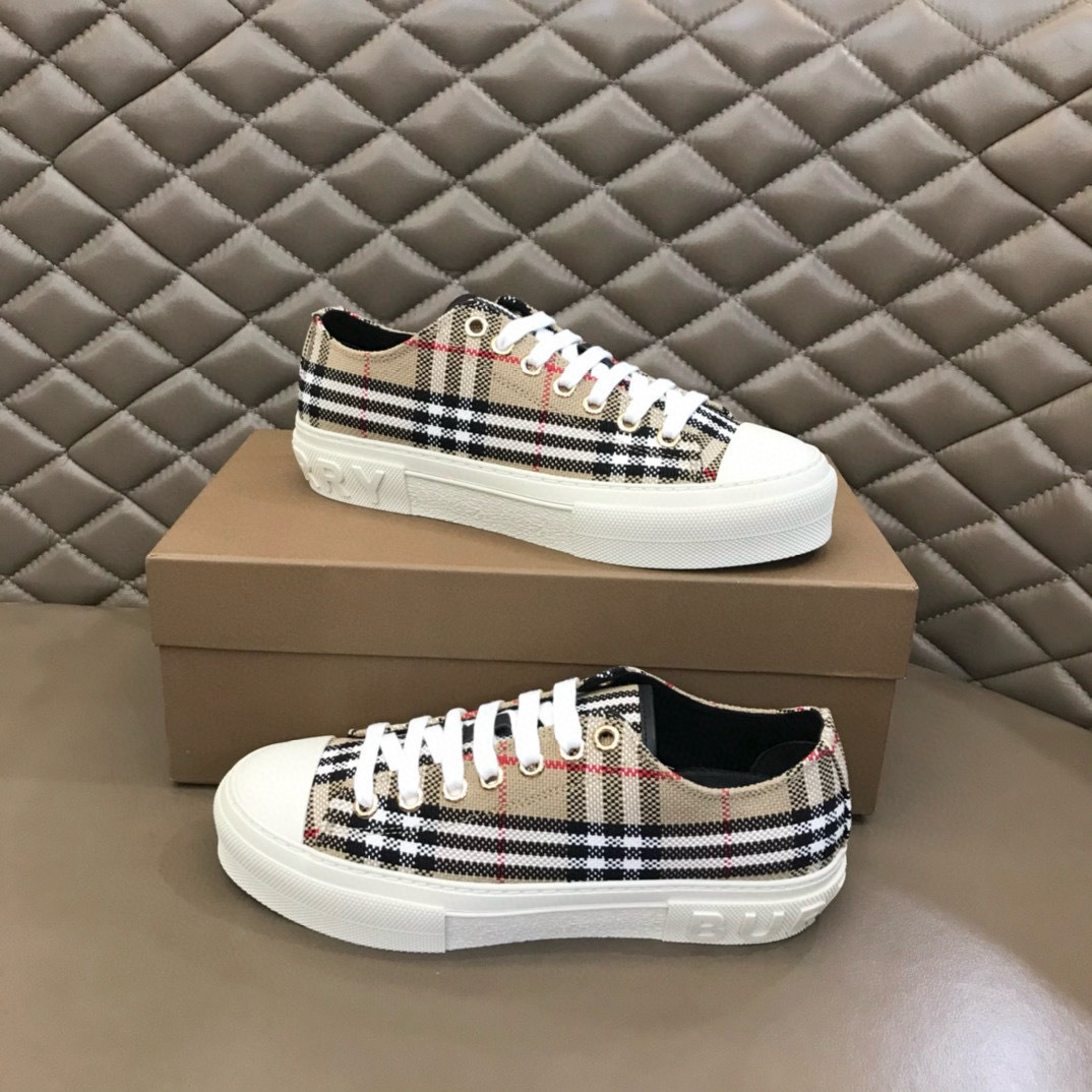 Shoe Burberry shoes — 9d982400 angle 1