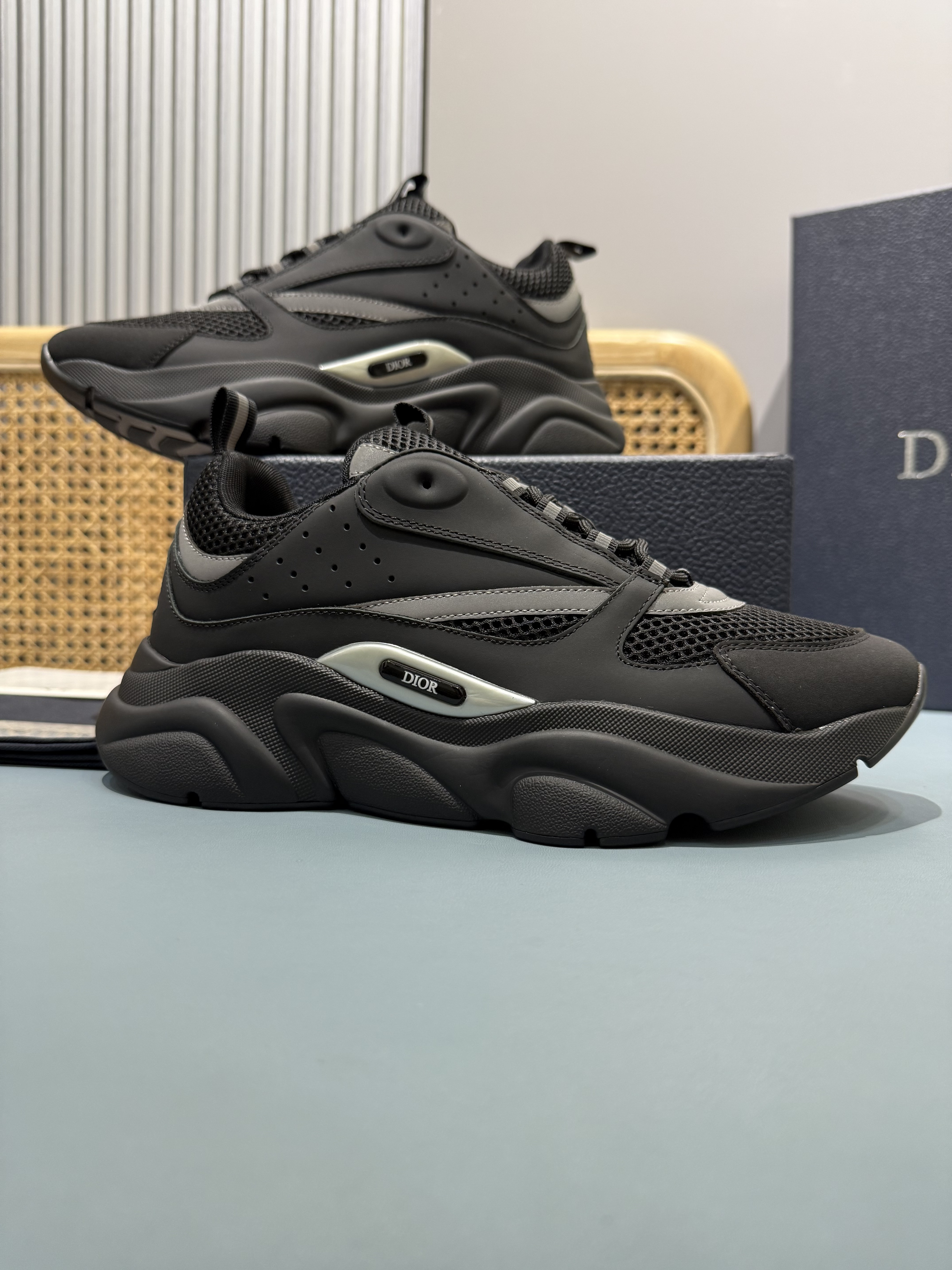 Shoe Dior Shoes — bcb0a9d4 angle 1