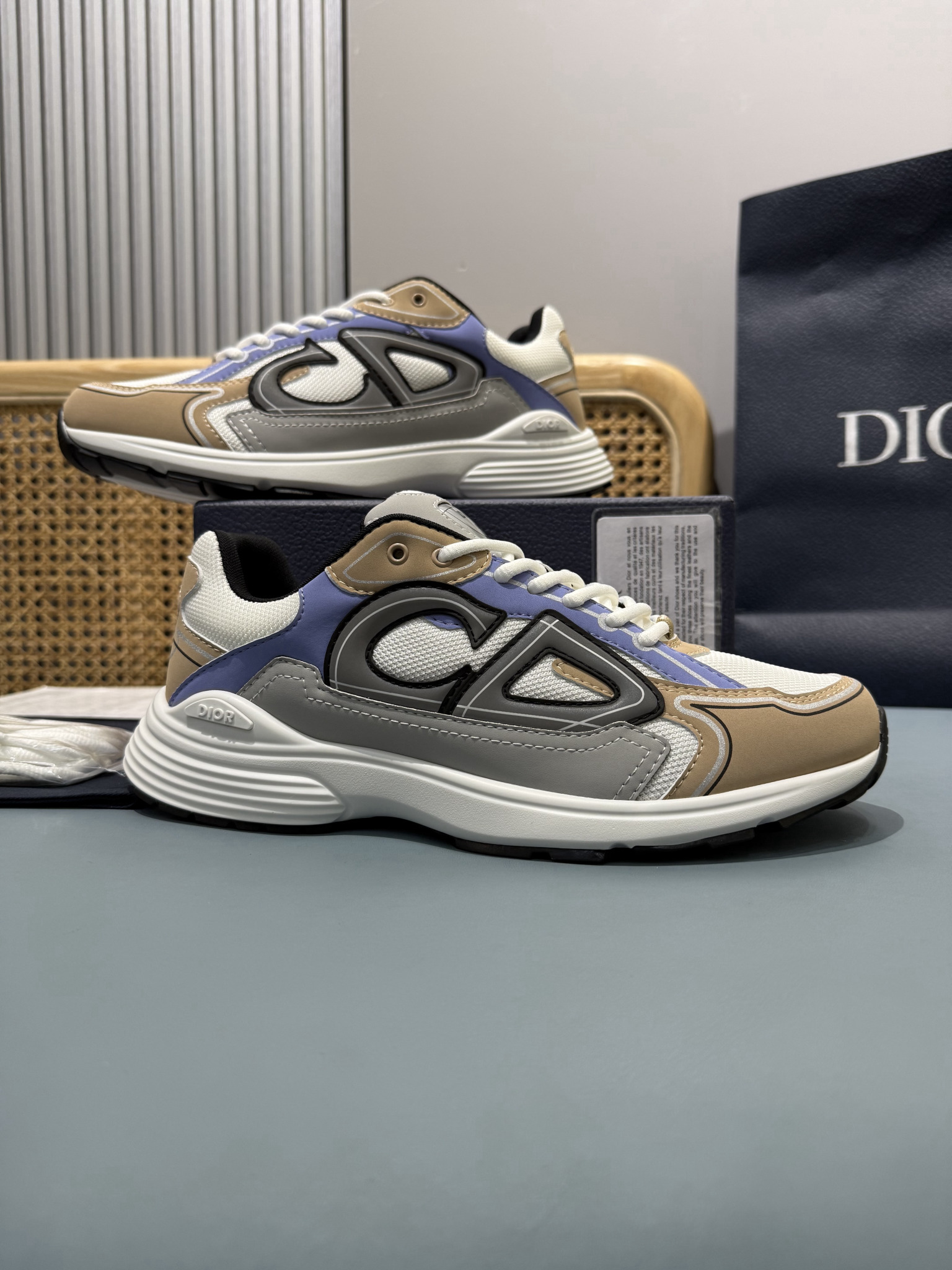 Shoe Dior Shoes — be7378de angle 1