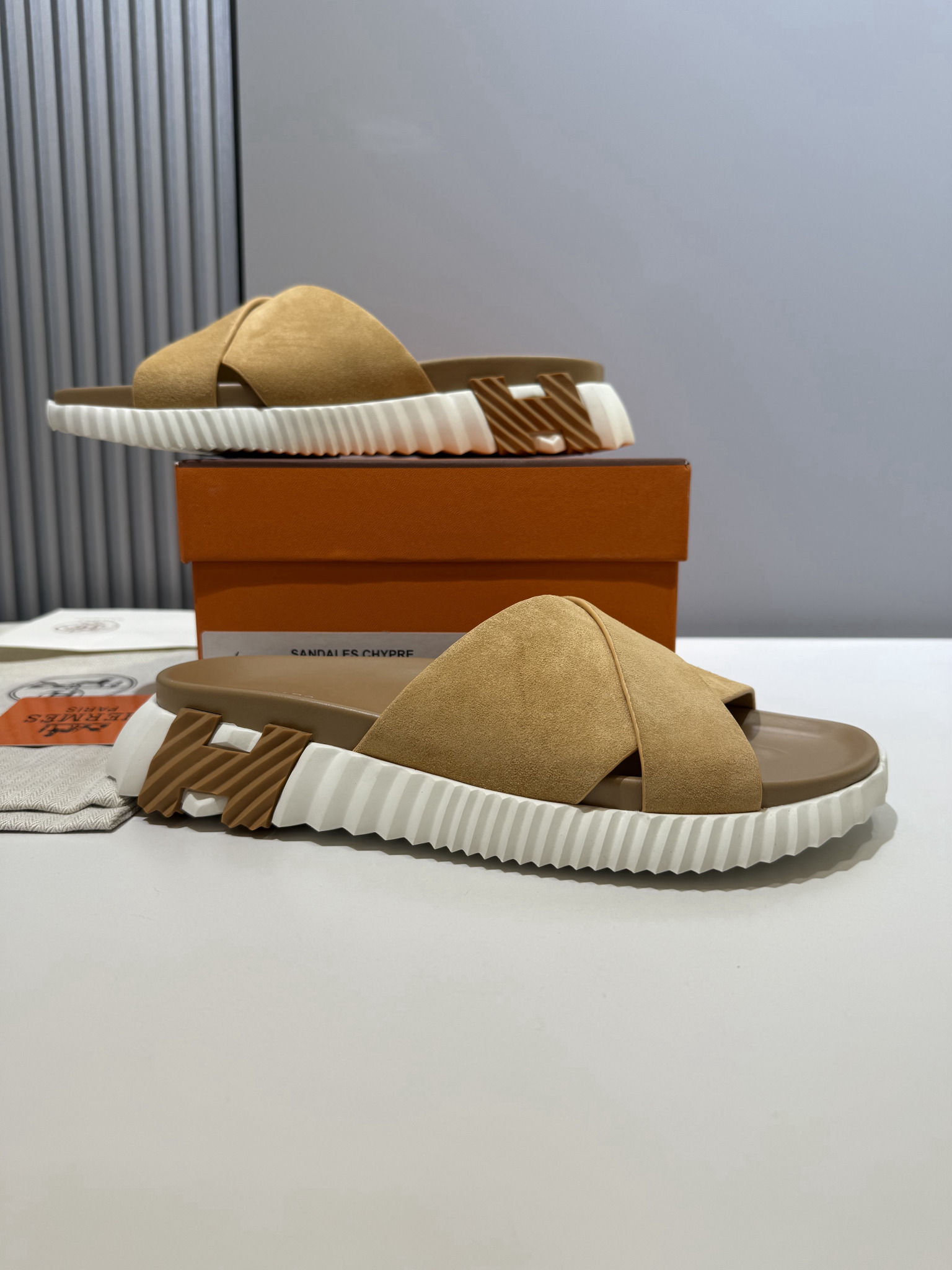 Shoe Hermès shoe — 774e11d1 angle 1