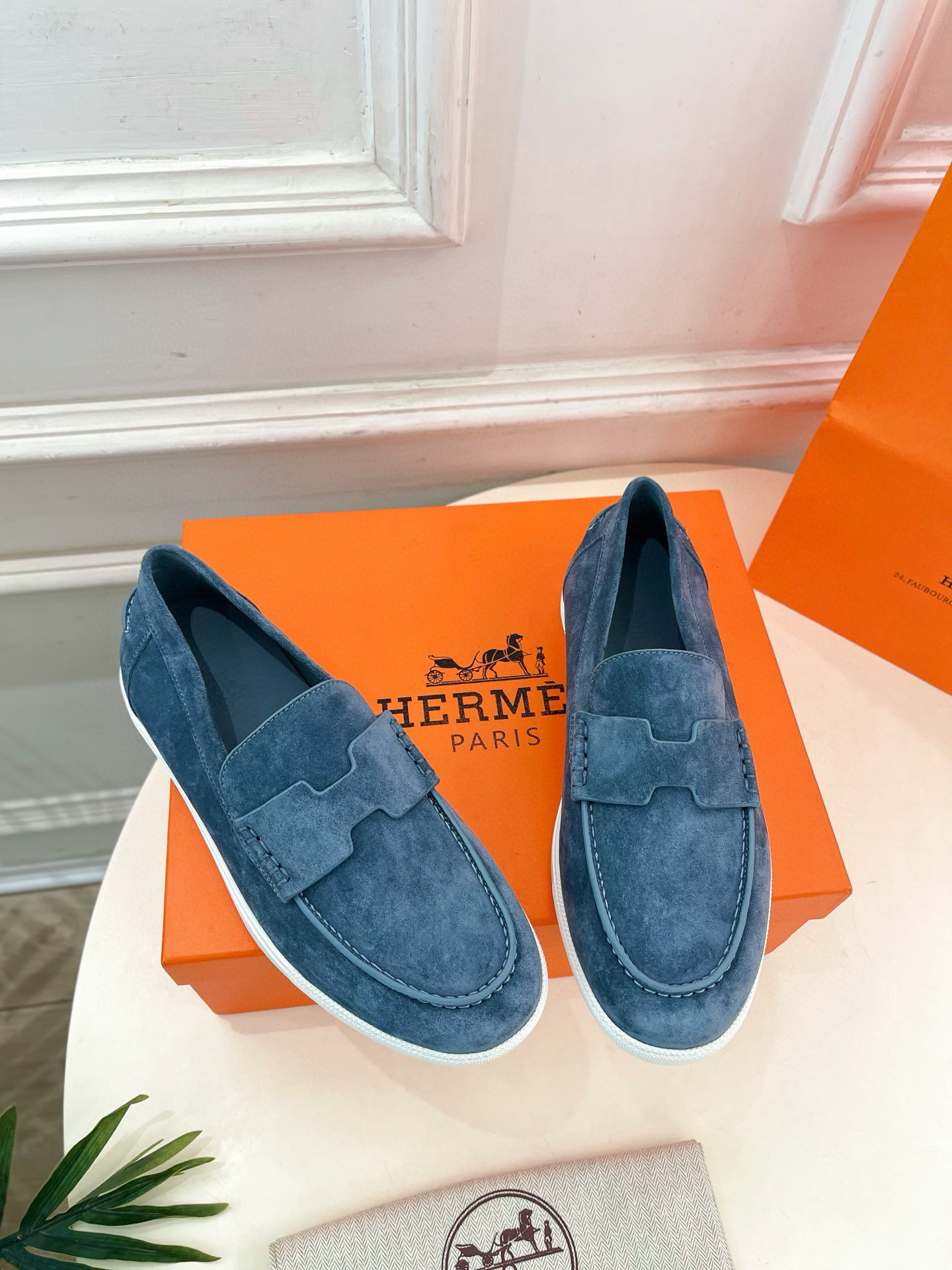 Shoe Hermès shoe — ec6373d1 angle 1