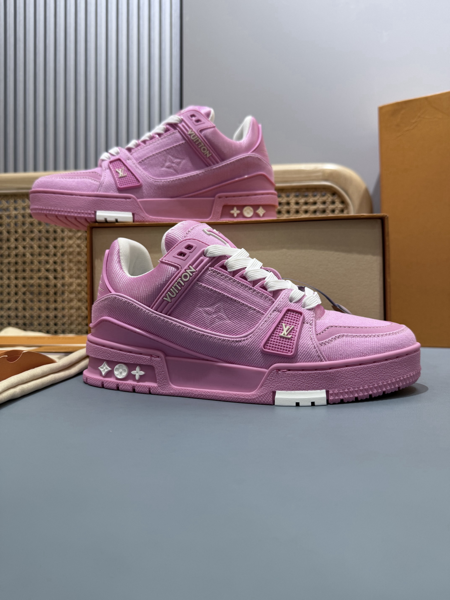 Shoe Louis Vuitton Shoes — 5fe18cb3 angle 1