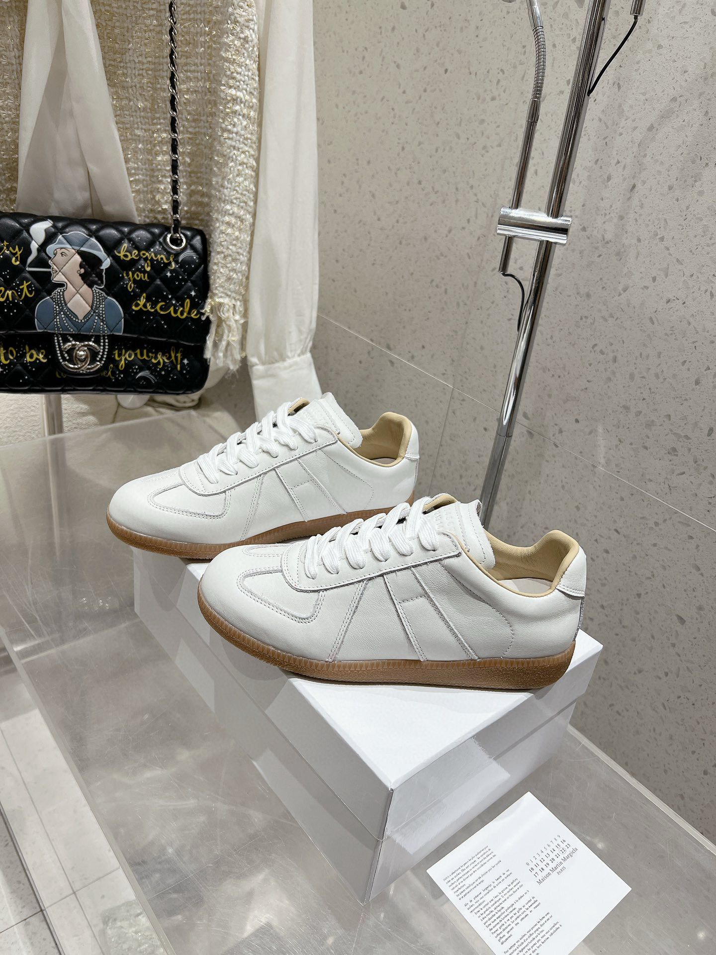 Shoe Maison Margiela Shoes — 088c2c2b angle 1