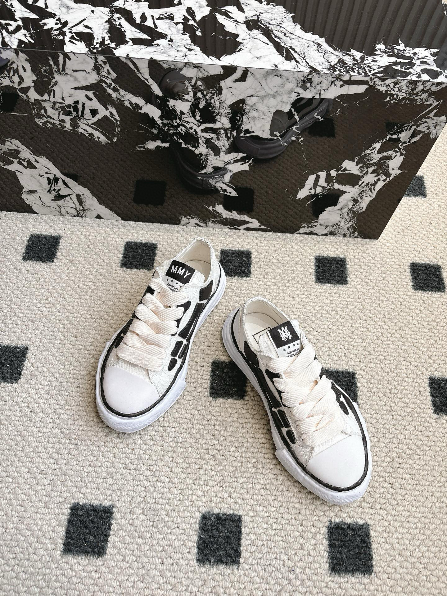 Shoe Maison MIHARA — 153e0409 angle 1
