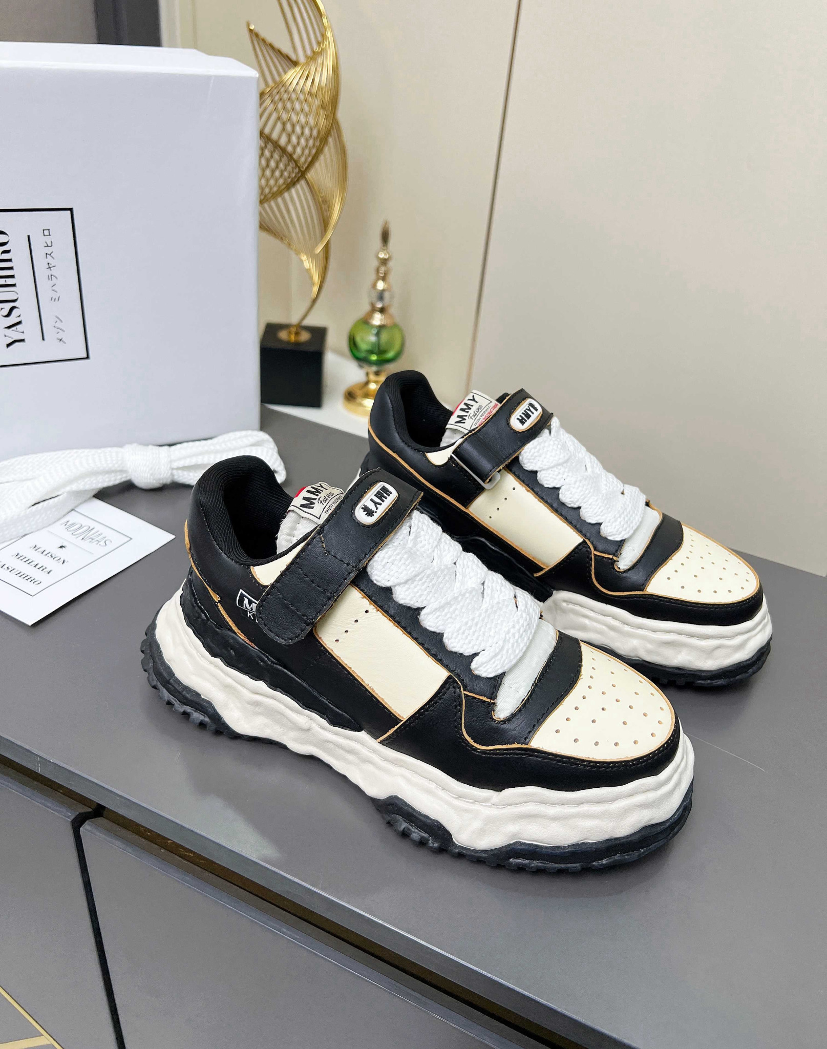 Shoe Maison MIHARA — 2afa66e8 angle 1