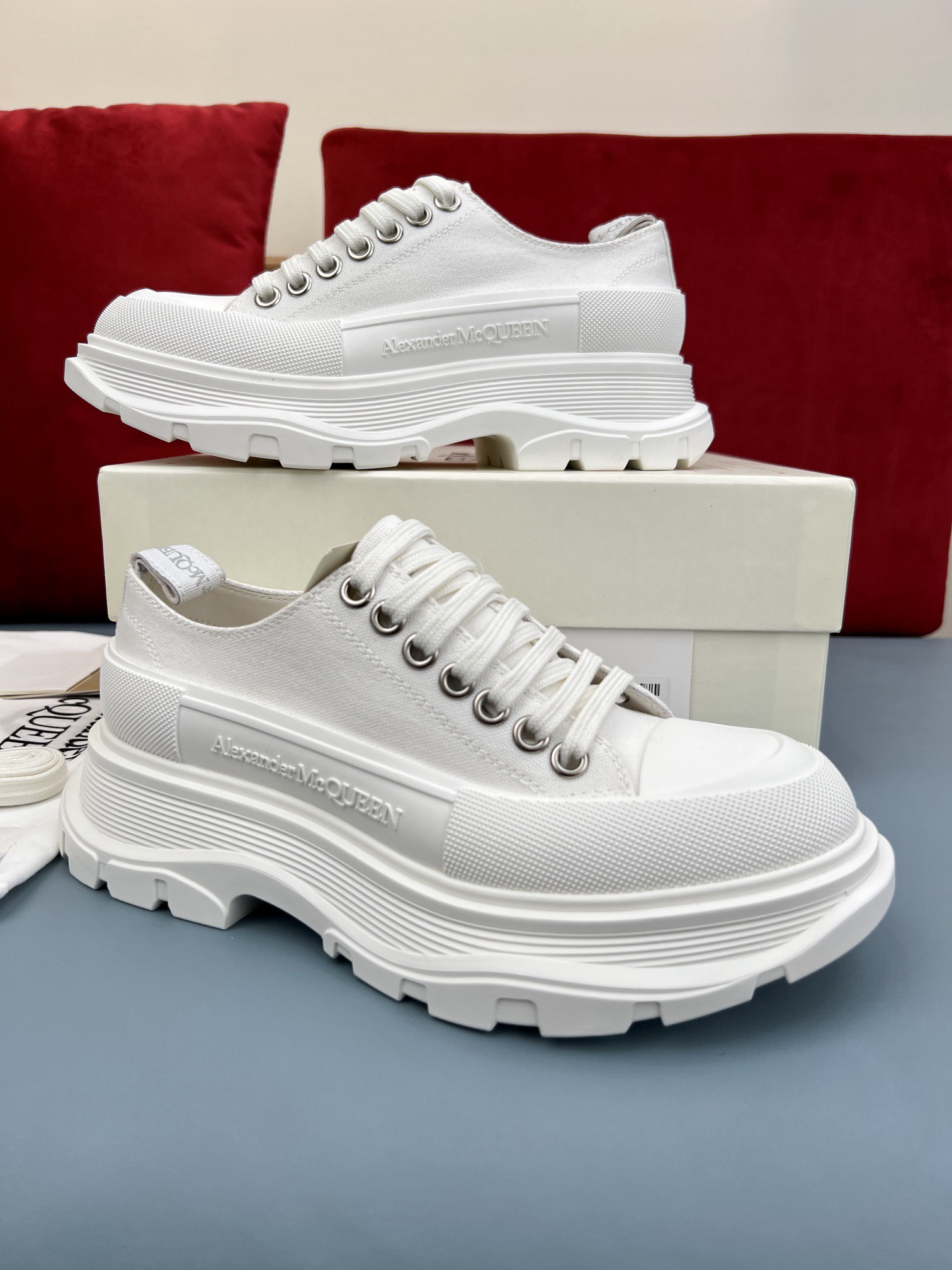 Shoe McQueen shoe — 933ea6ba angle 1